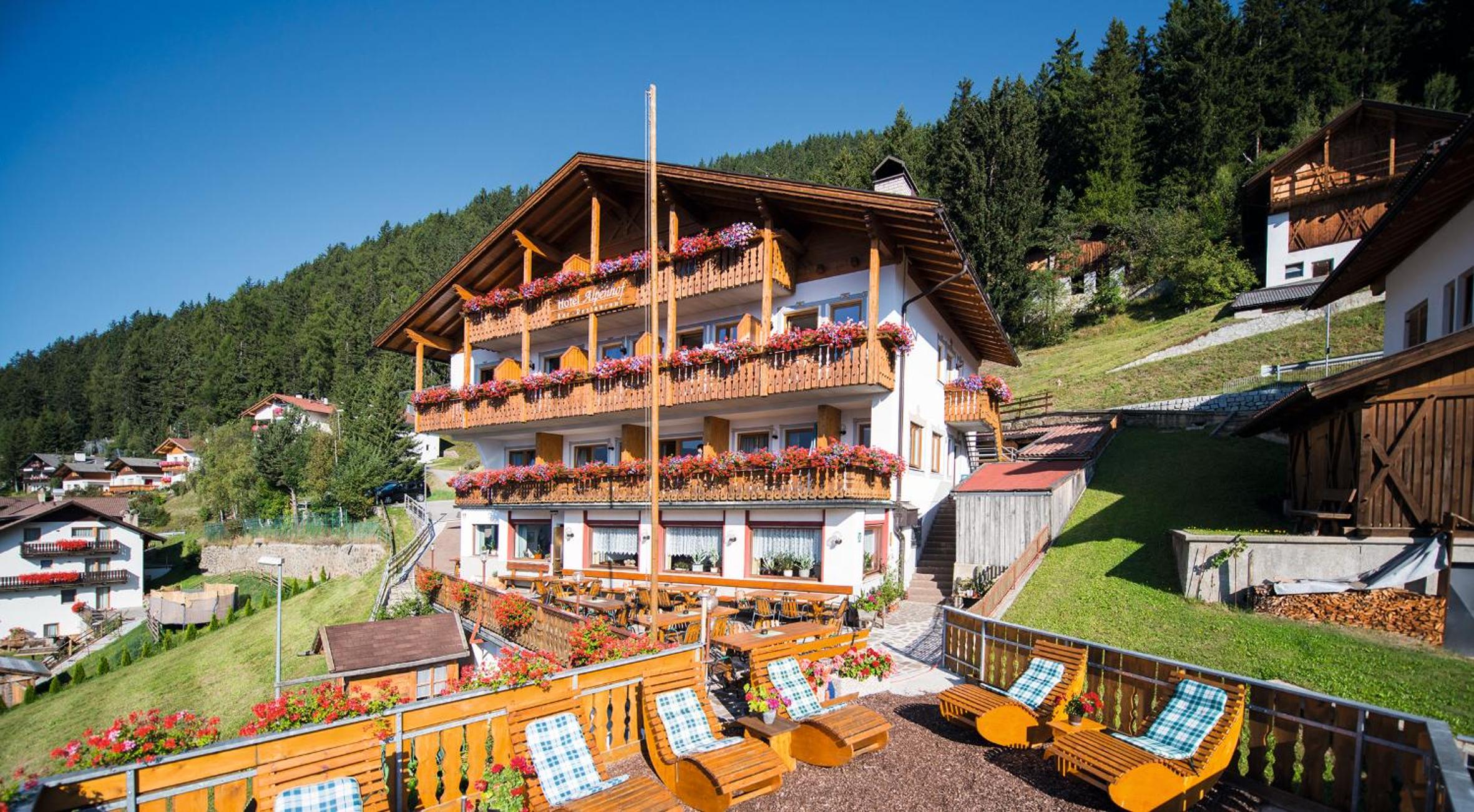 MOUNTAIN RESIDENCE ALPENHOF - company Hotel Alpenhof KG sas der Gasser Renate