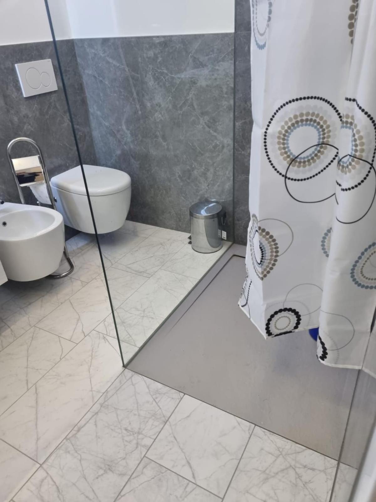 Junior Deluxe 3 en Merano — bathroom