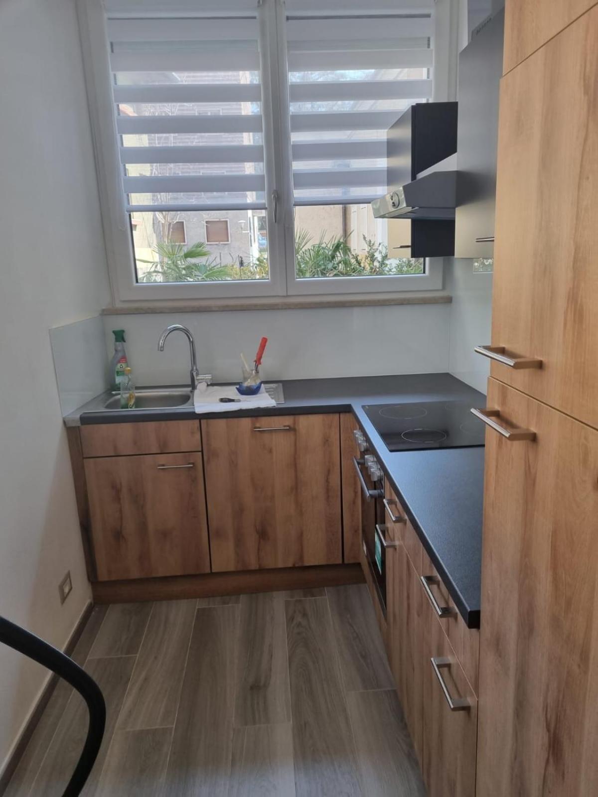 Junior Deluxe 3 en Merano — kitchen