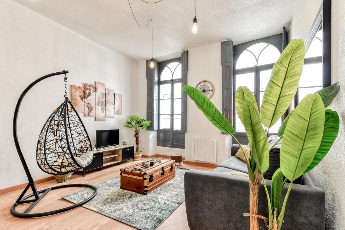 Hotel Parenthèse Occitane -WIFI - Balnéo- Parking Gratuit - Netflix - Image 1