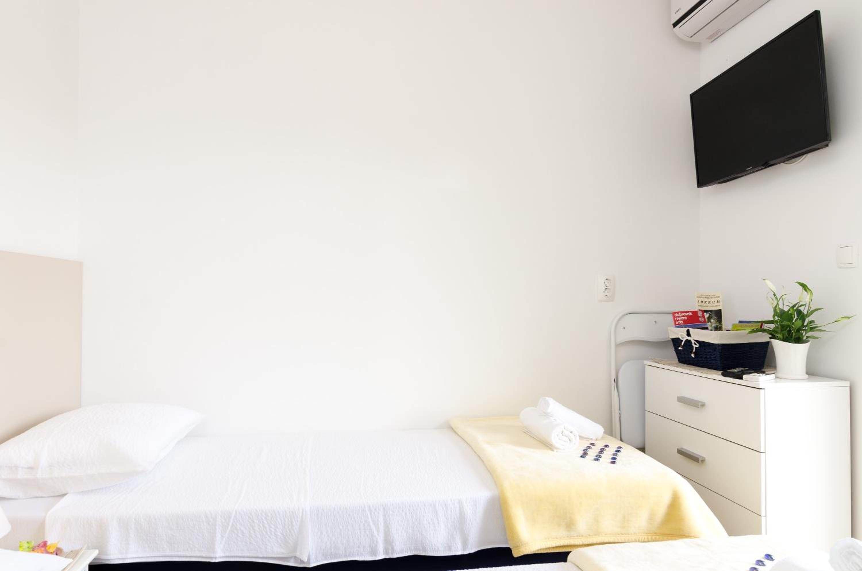 Apartment and Room Kapelica