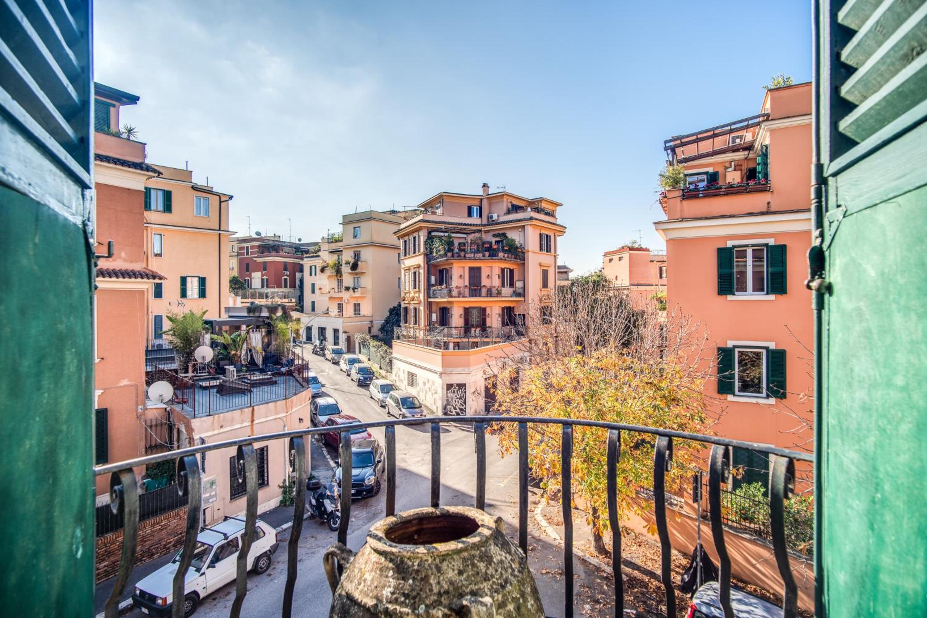 Quiet flat near Circo Massimo, FAO & Caracalla