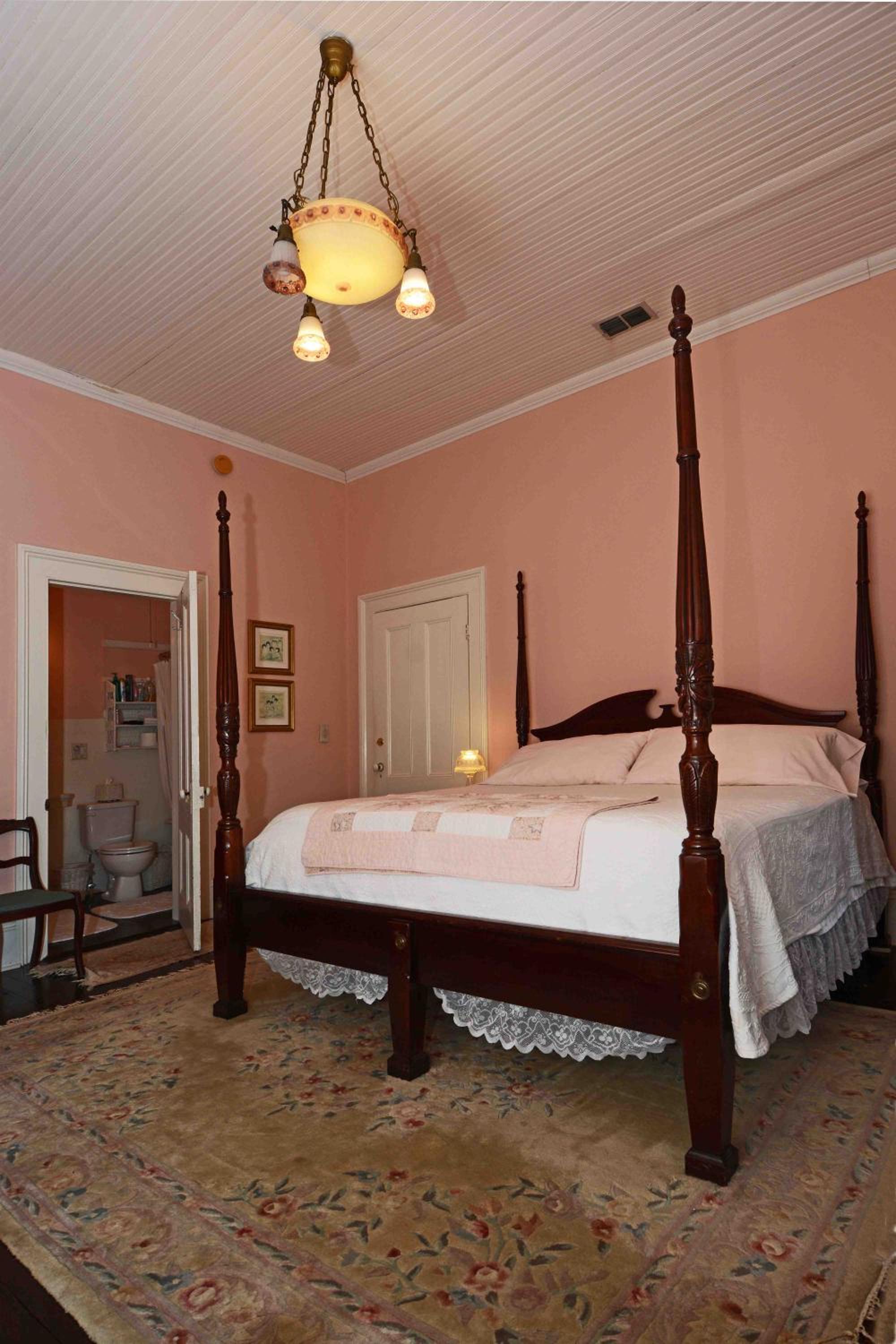 1872 Denham Inn