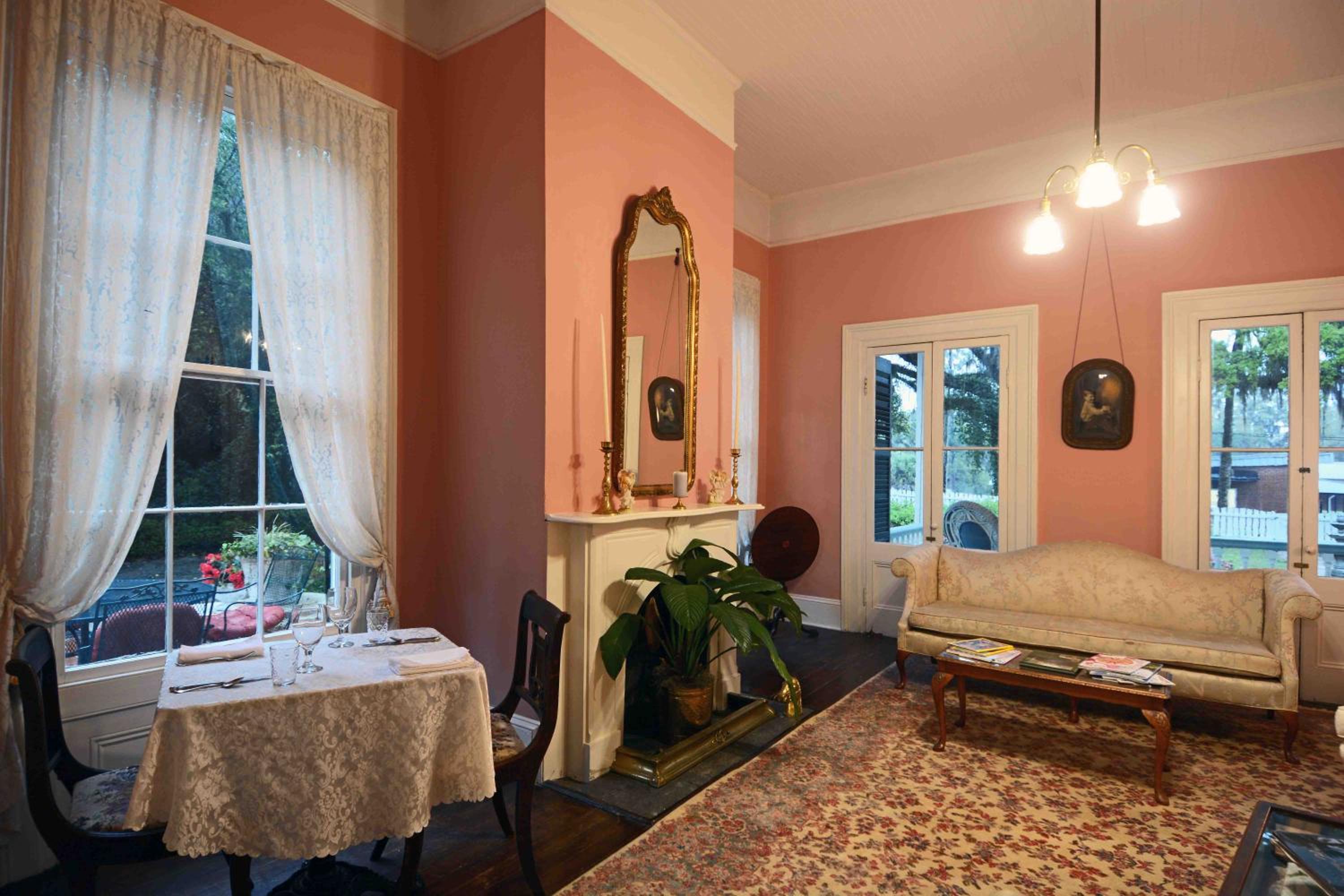 1872 Denham Inn