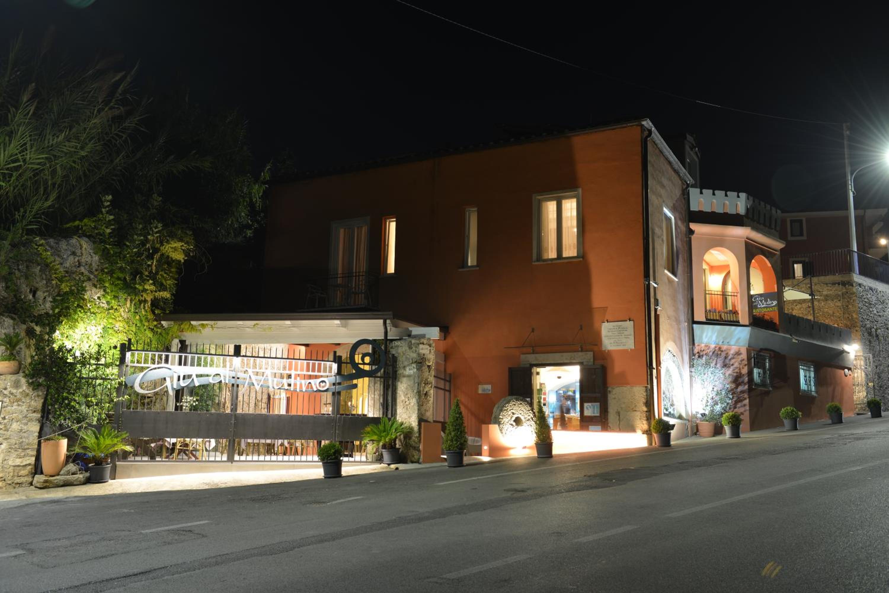 Giu al Mulino