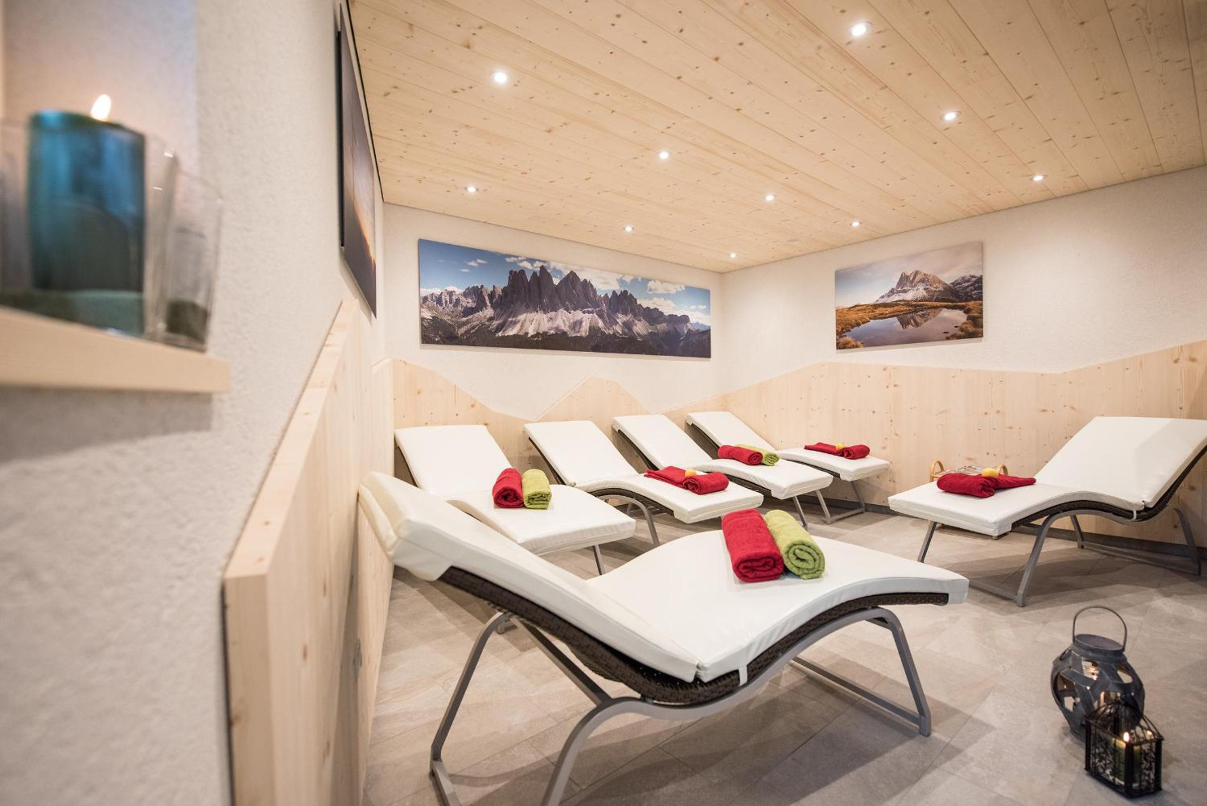 MOUNTAIN RESIDENCE ALPENHOF - company Hotel Alpenhof KG sas der Gasser Renate
