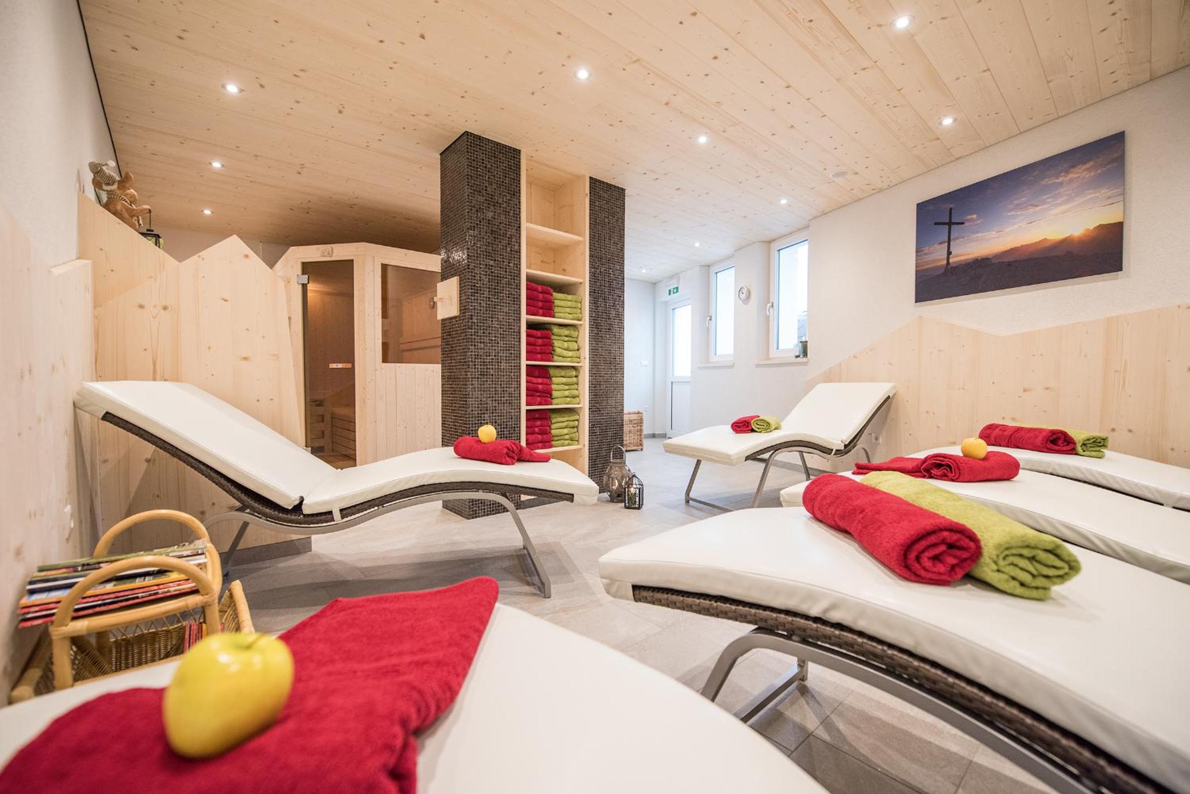 MOUNTAIN RESIDENCE ALPENHOF - company Hotel Alpenhof KG sas der Gasser Renate