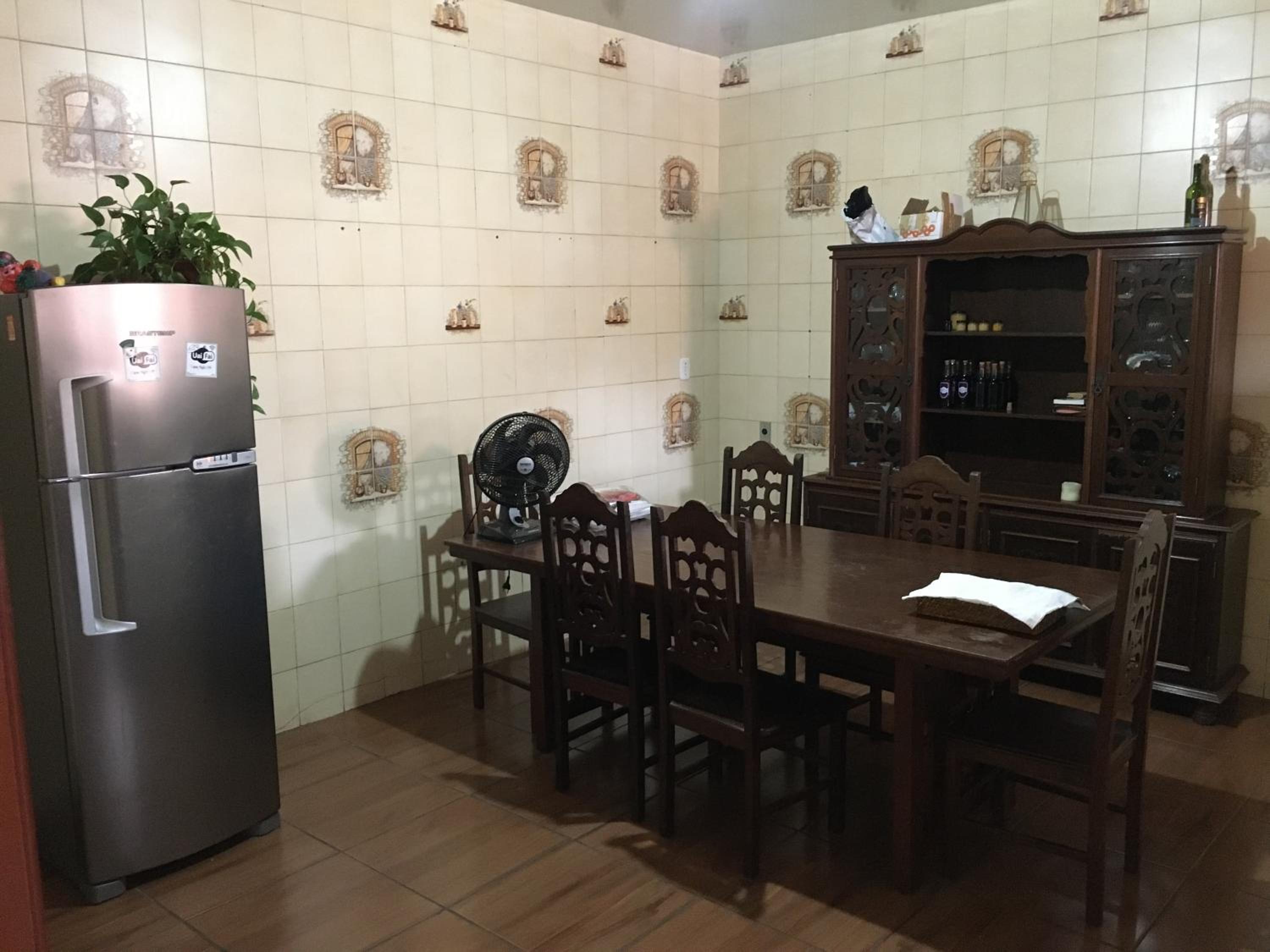 CASA RAIZ cama, café e prosa