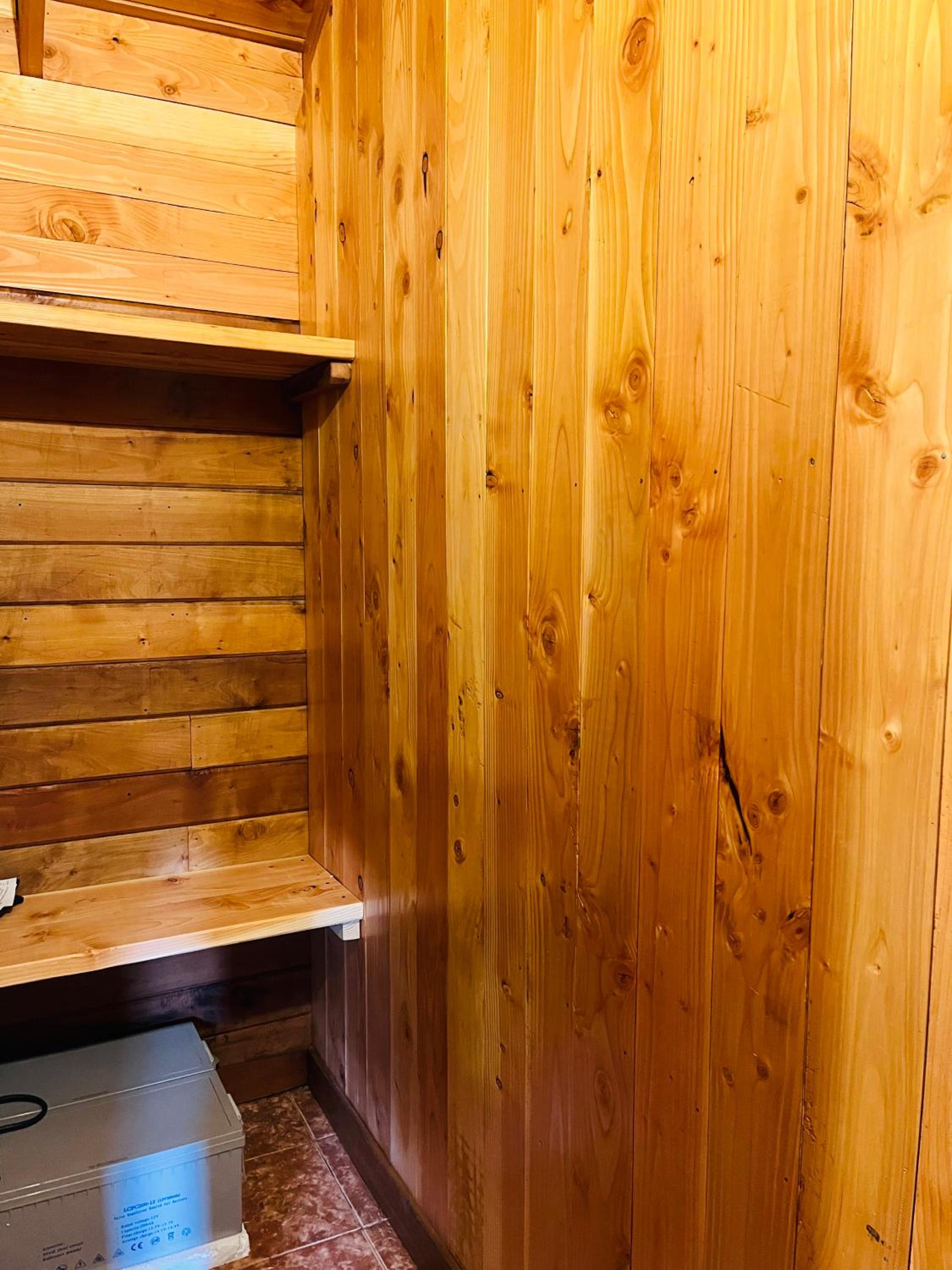 Fly Fishing Cabin, River Coast.