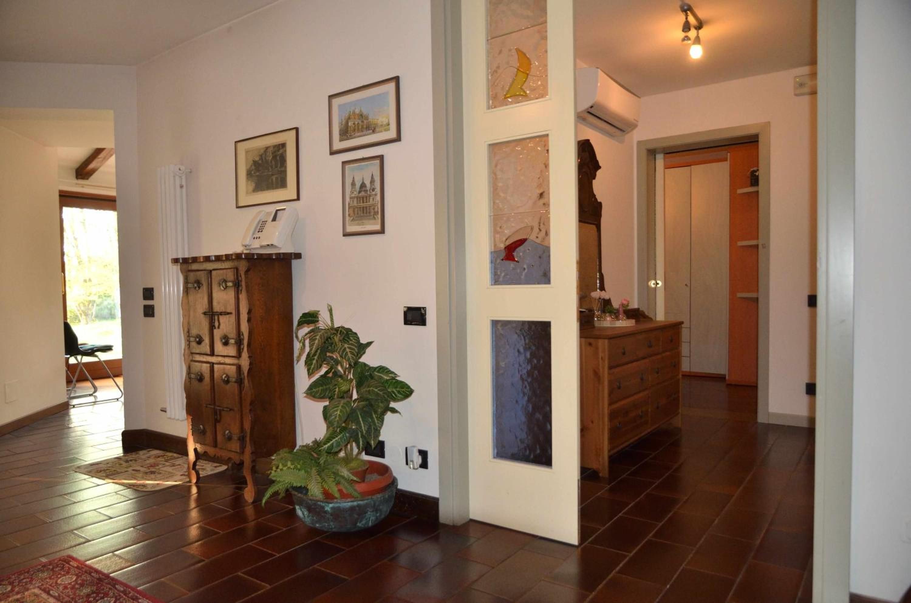 Photo 37