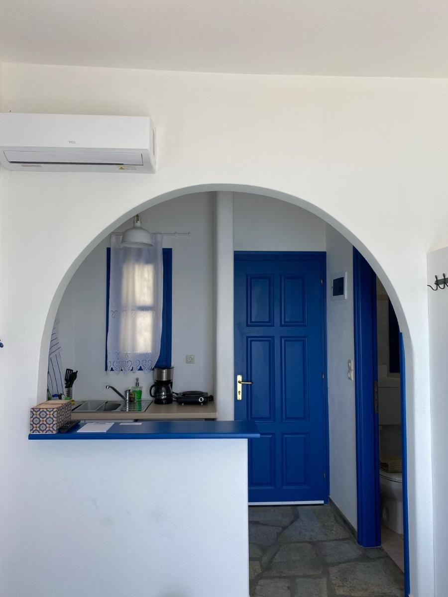 Cavos Studio by the Sea (West) photo 2