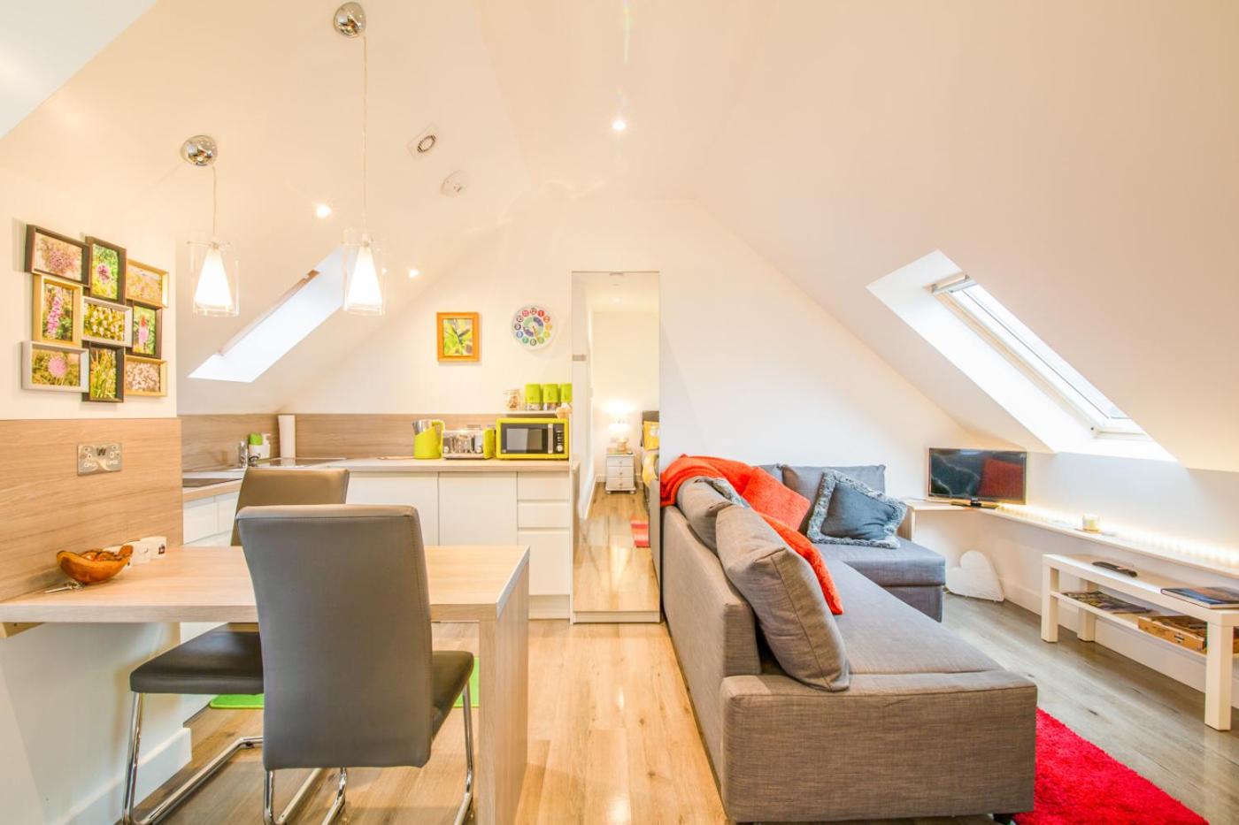 Allt Mor Rentals - Chalet with hot tub, And Studio Apartment no hot tub view 5