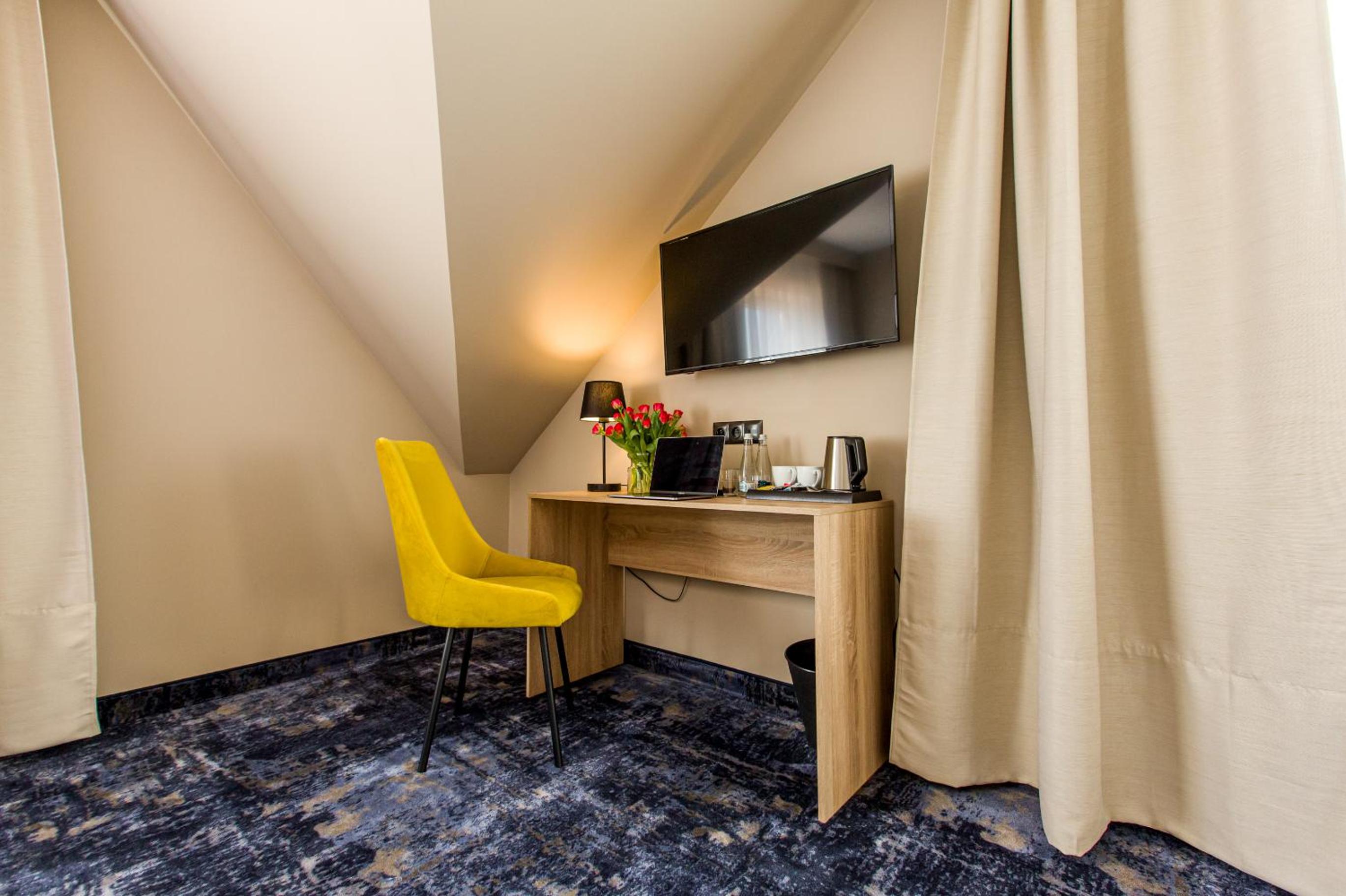Hotel Zodiak view 3
