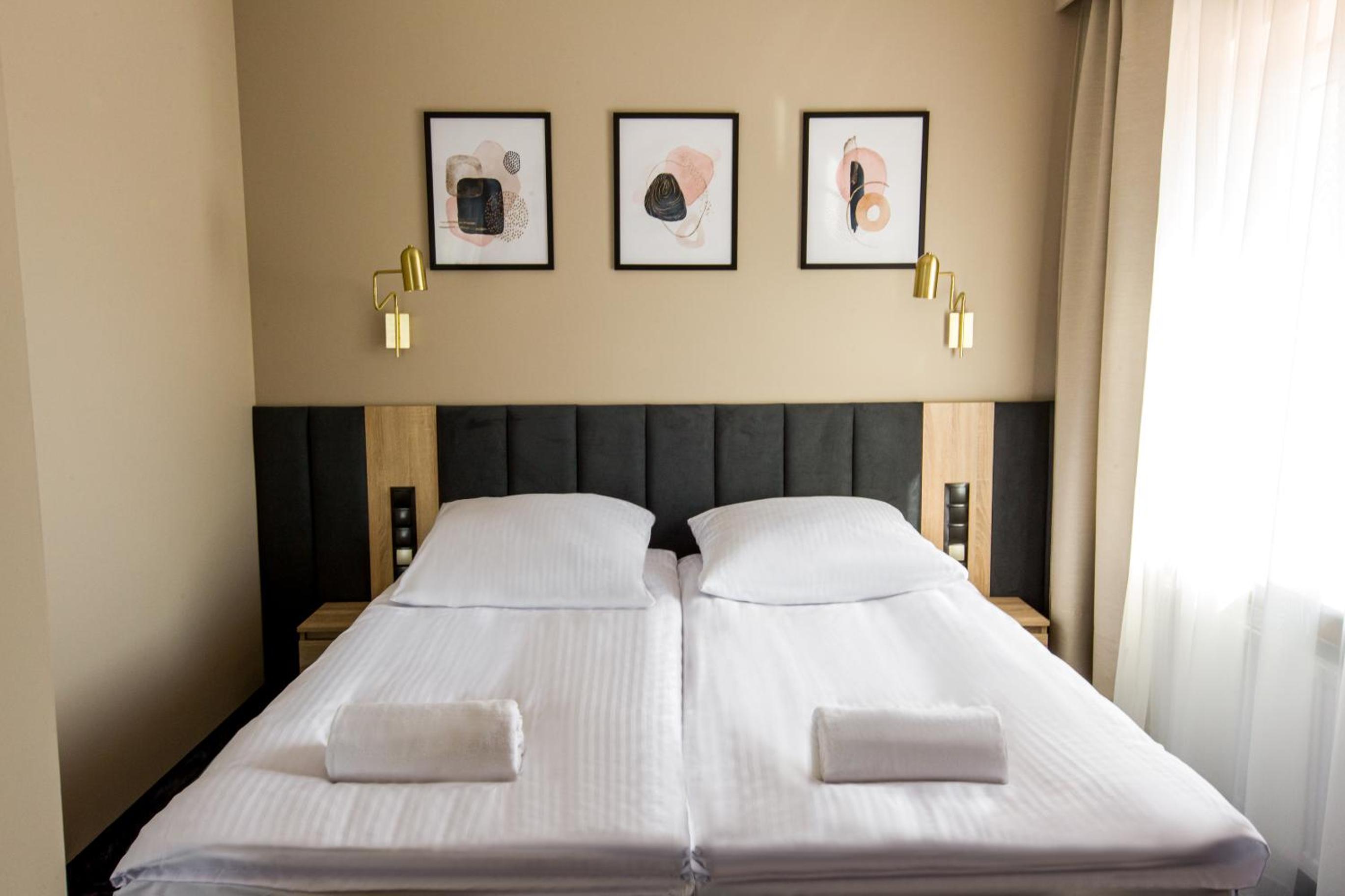 Hotel Zodiak view 2