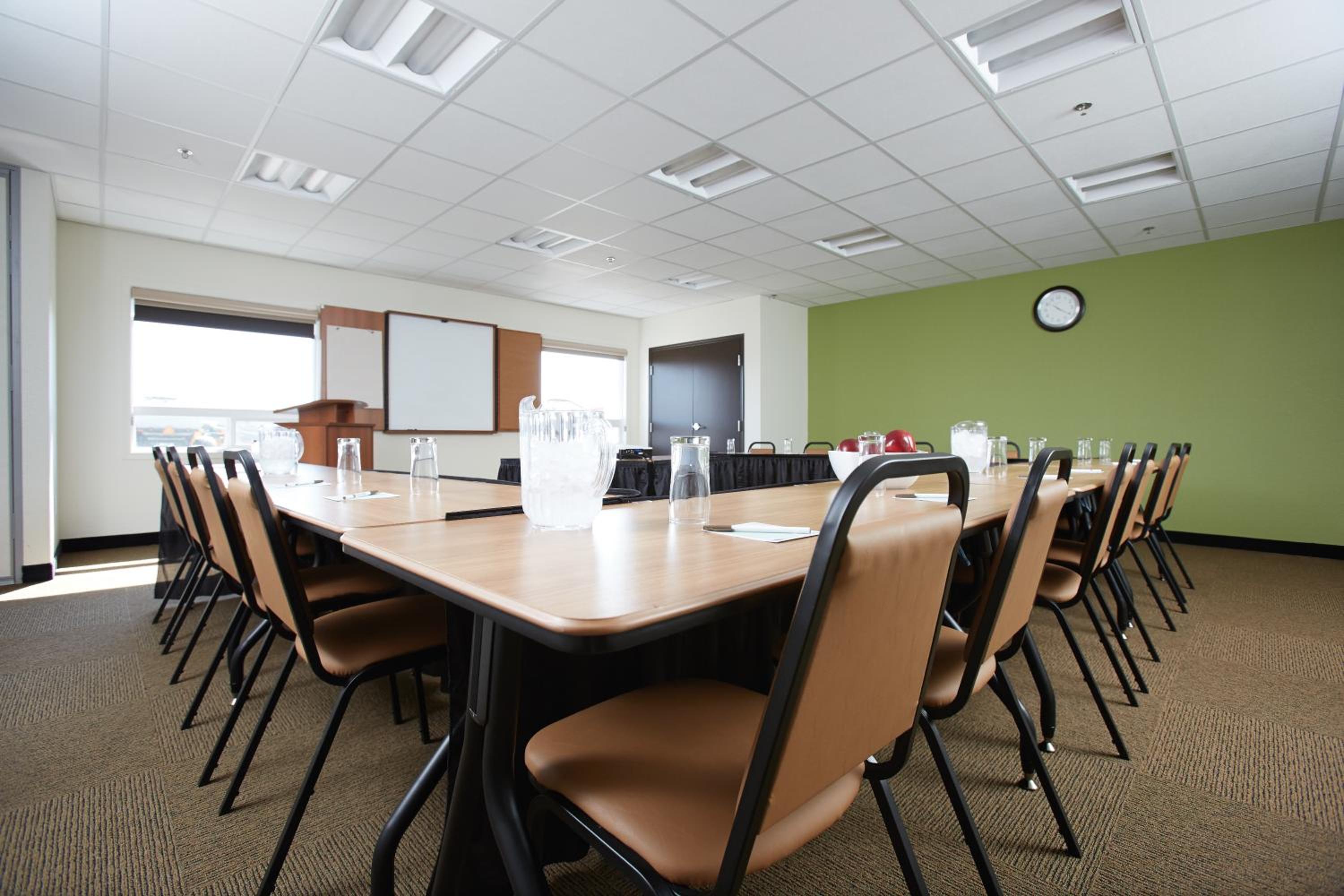 Regina Vacations - Sleep Inn Regina East - Property Image 19