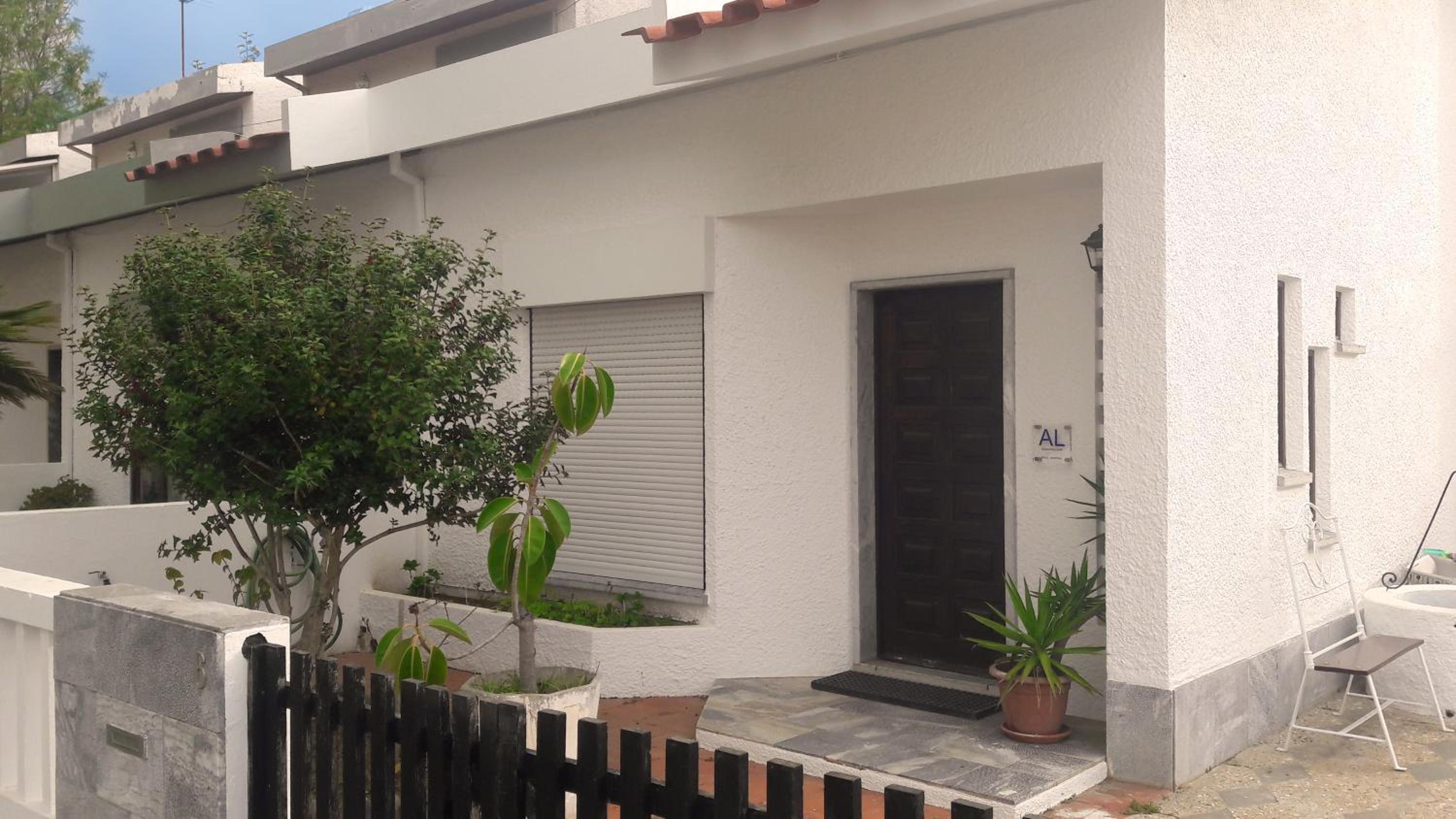 Hotel Cardume House by Hi Alentejo - Image 1