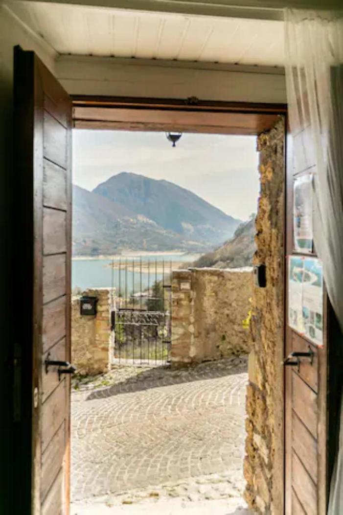 Casa con terrazzo vista Lago - LAKEHOLIDAY IT