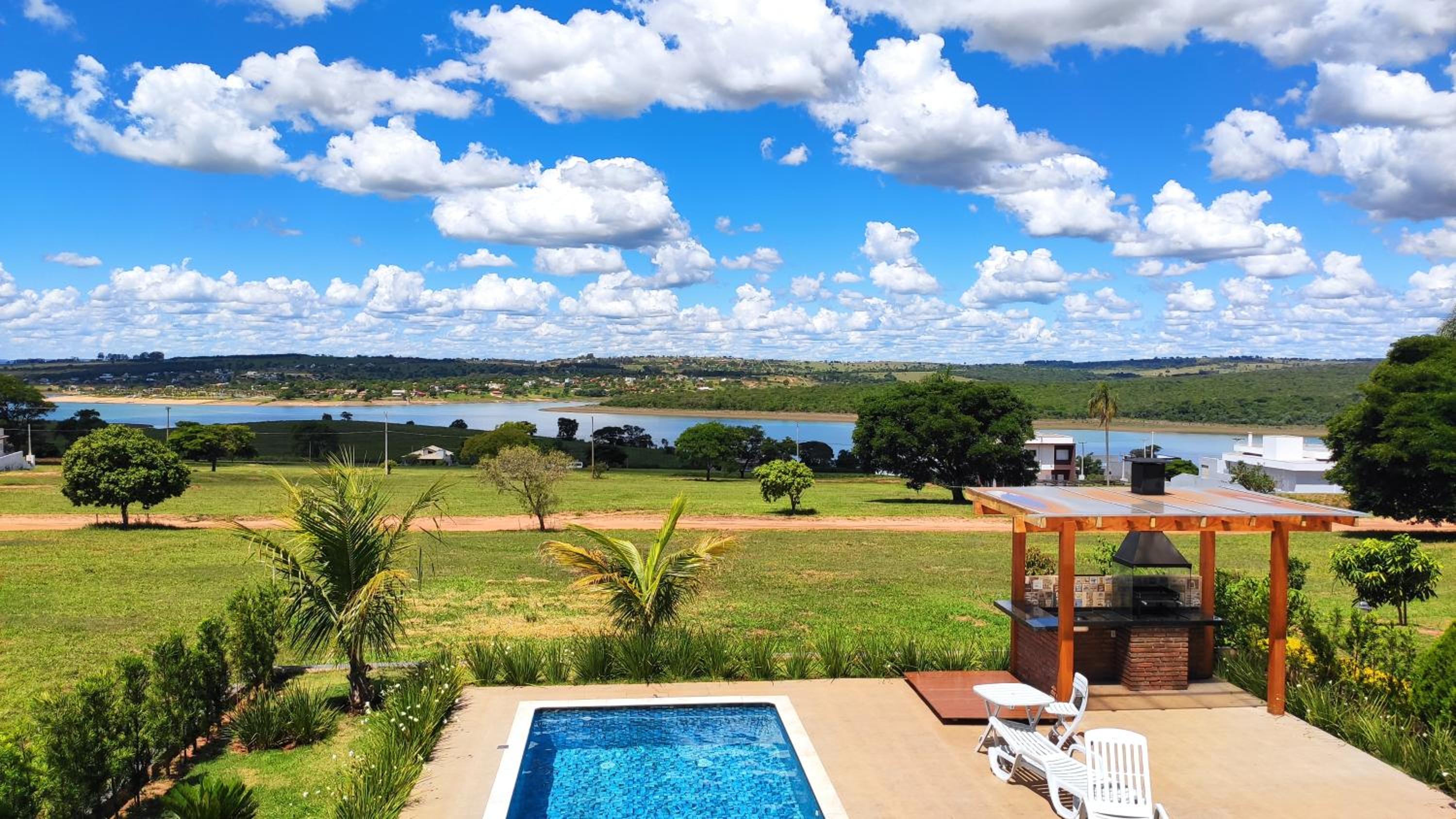 Minha Casa na Represa Riviera Santa Cristina II