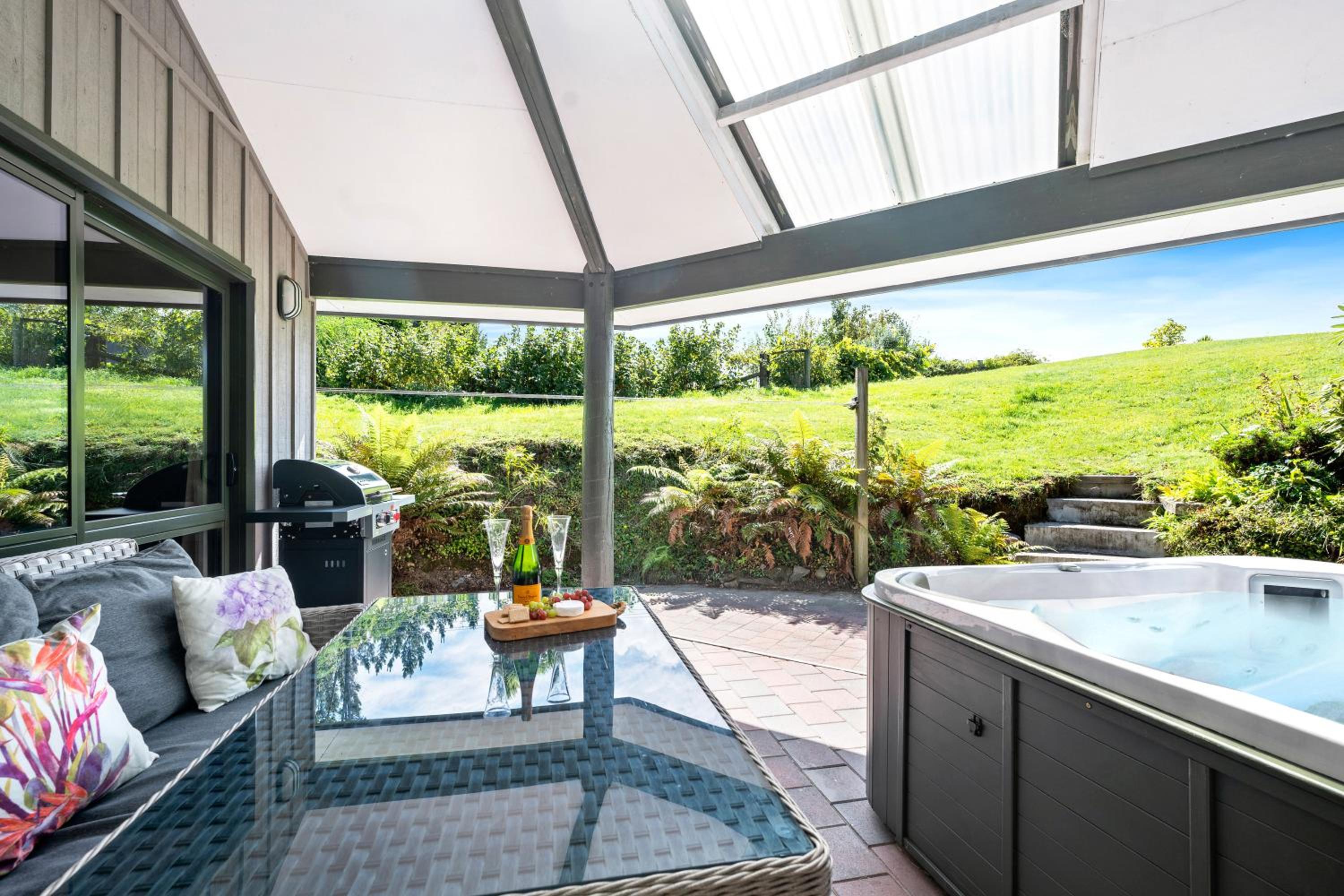 Acacia Heights - Garden Cottage - Taupo