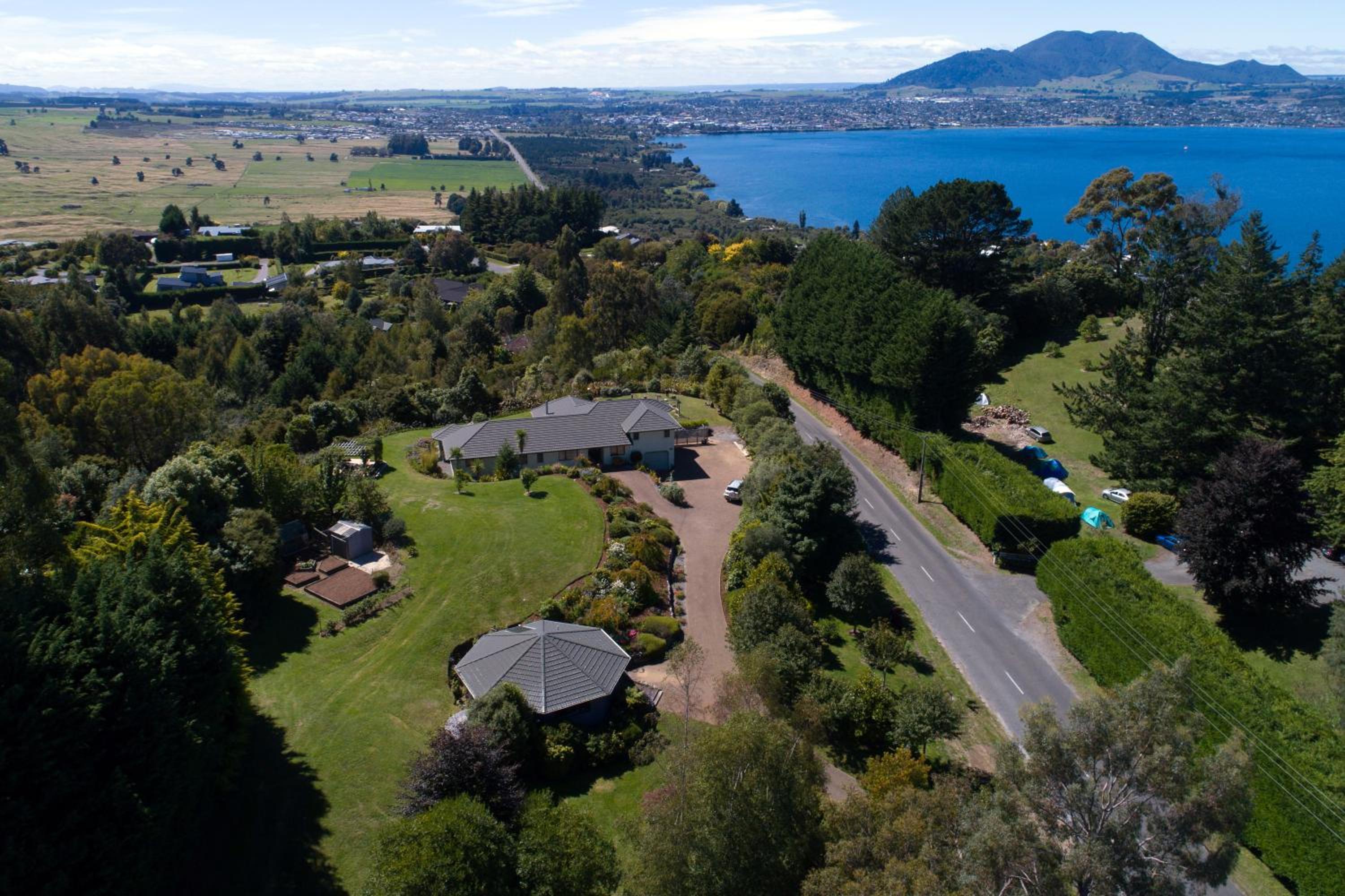 Acacia Heights - Garden Cottage - Taupo