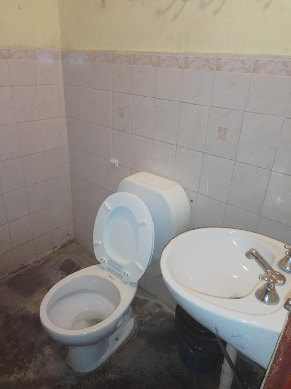 HOSTAL LUPITA