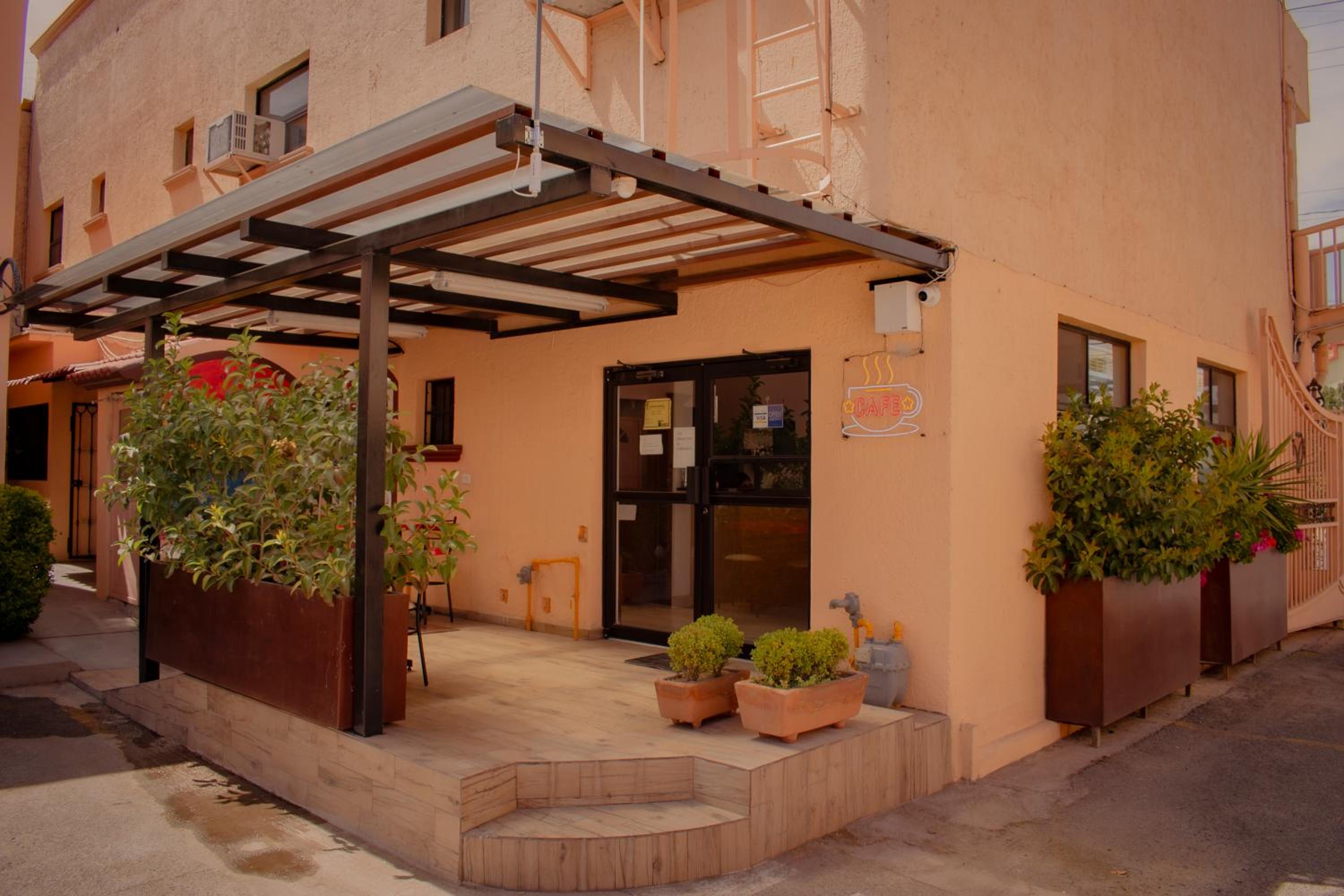 Suites Cervantes
