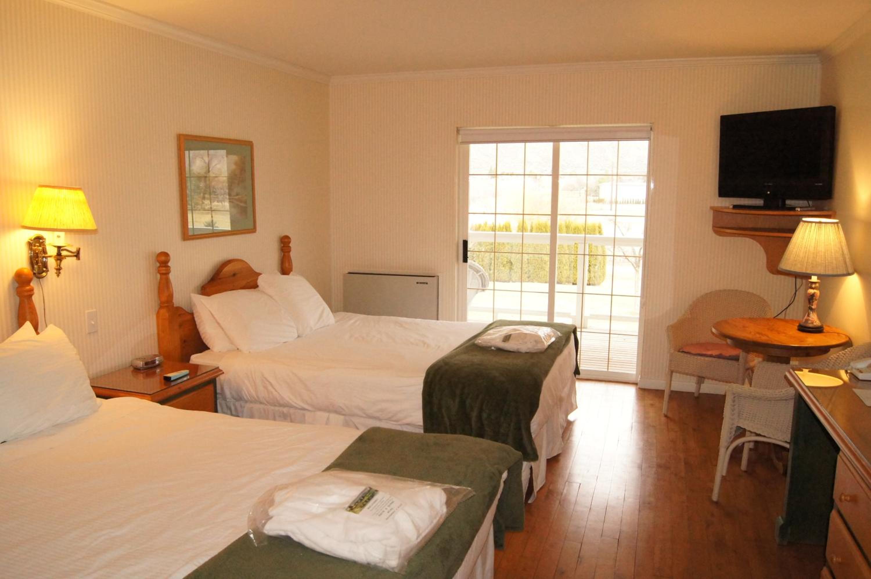 South Thompson Inn & Conference Centre 100