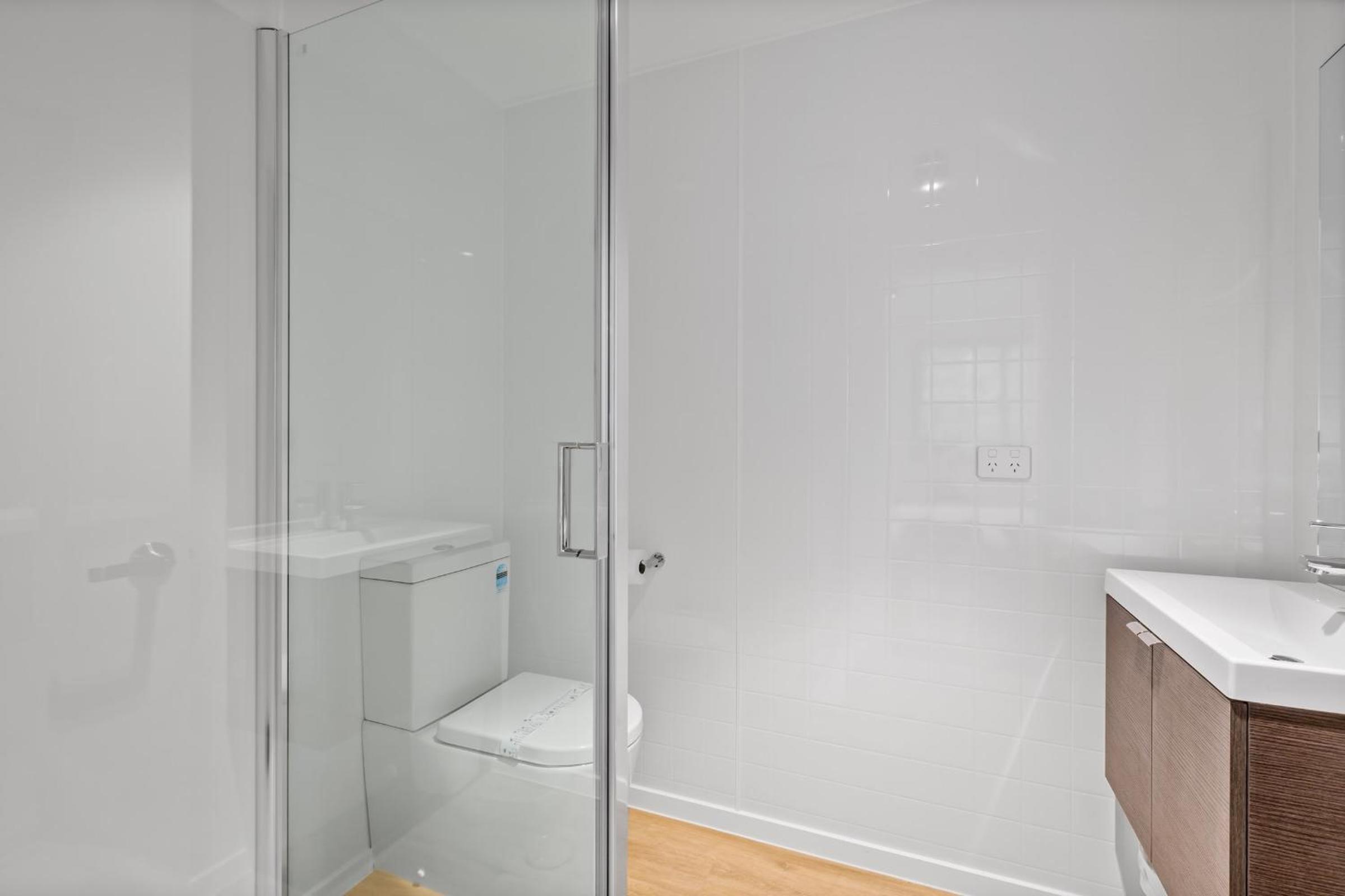 Central Queenstown Apt 15a - with Gym walk to town view 4
