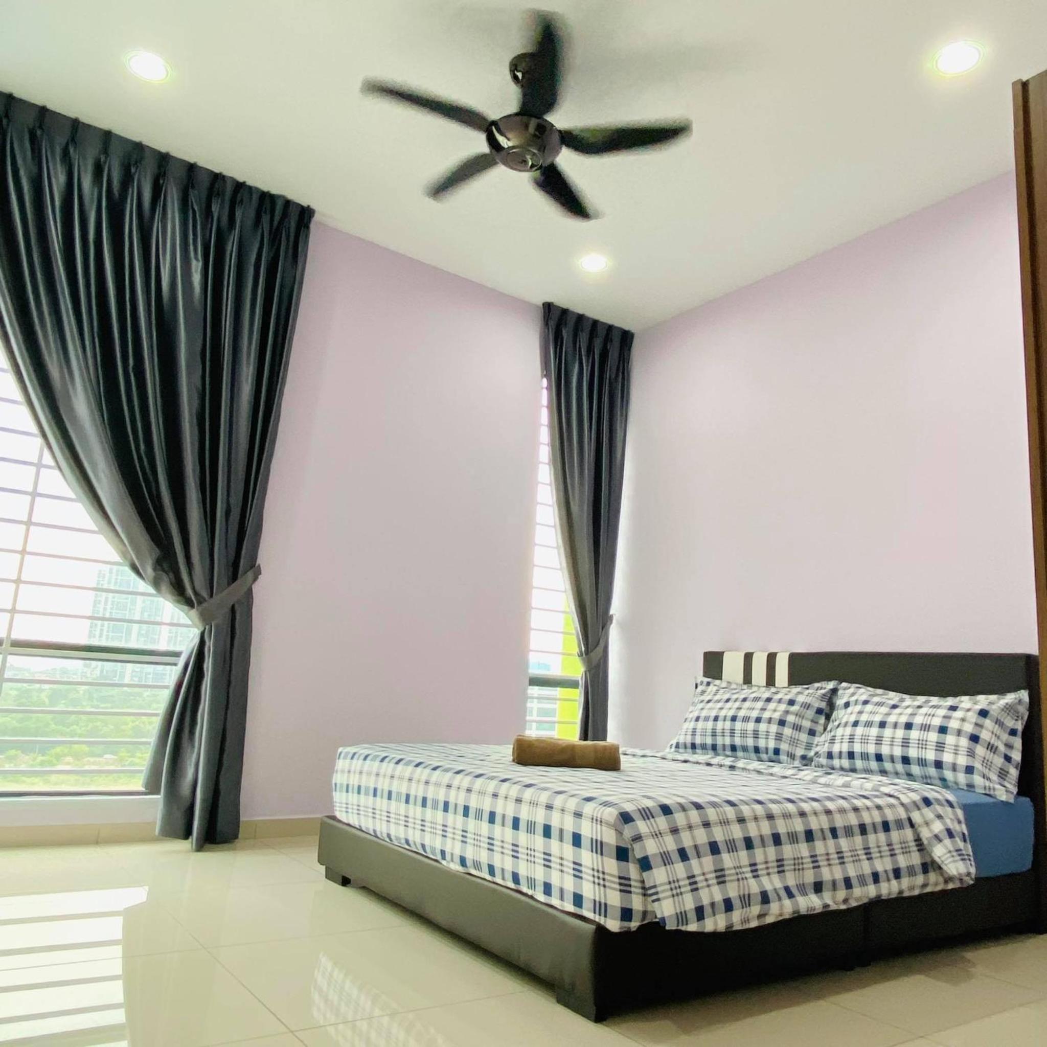 Quiet & Cosy place (River side) Midvalley (5mins!) Marina Residence