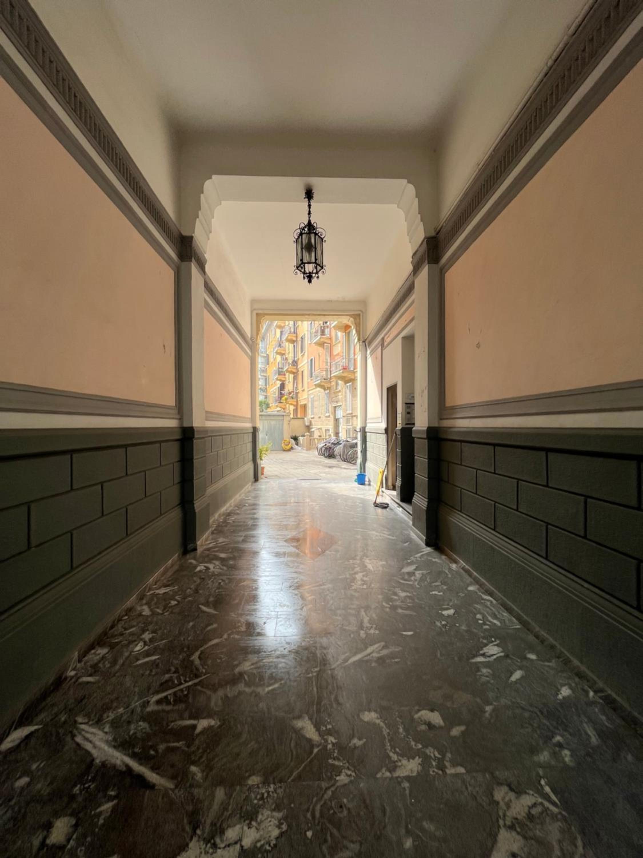 The Small White House In Milan