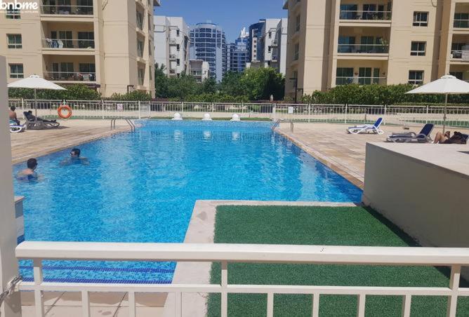 bnbmehomes - Spectacular 1BR - Community View - 302