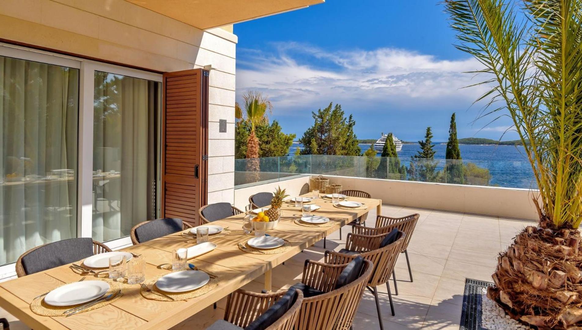 Luxury Villa Hvar Deluxe Palace 2 with pool near beach and Hvar Town view 2