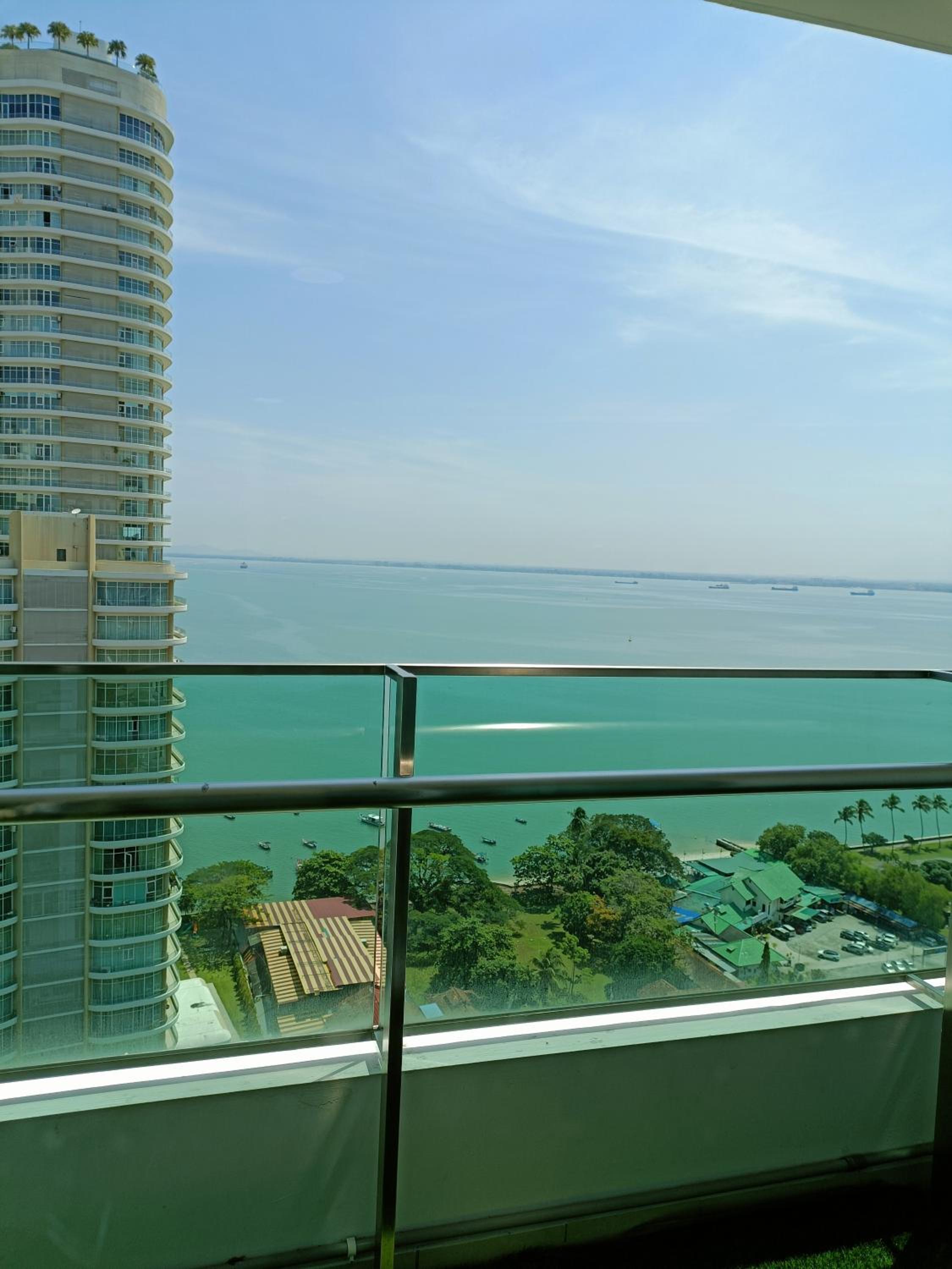 Mansion One 3 Bedroom SEAVIEW Gurney Georgetown 1-13Pax photo 2