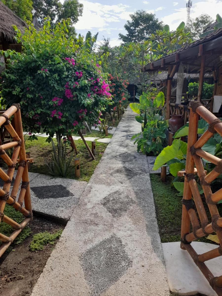 Tua Tua Keladi Bungalows