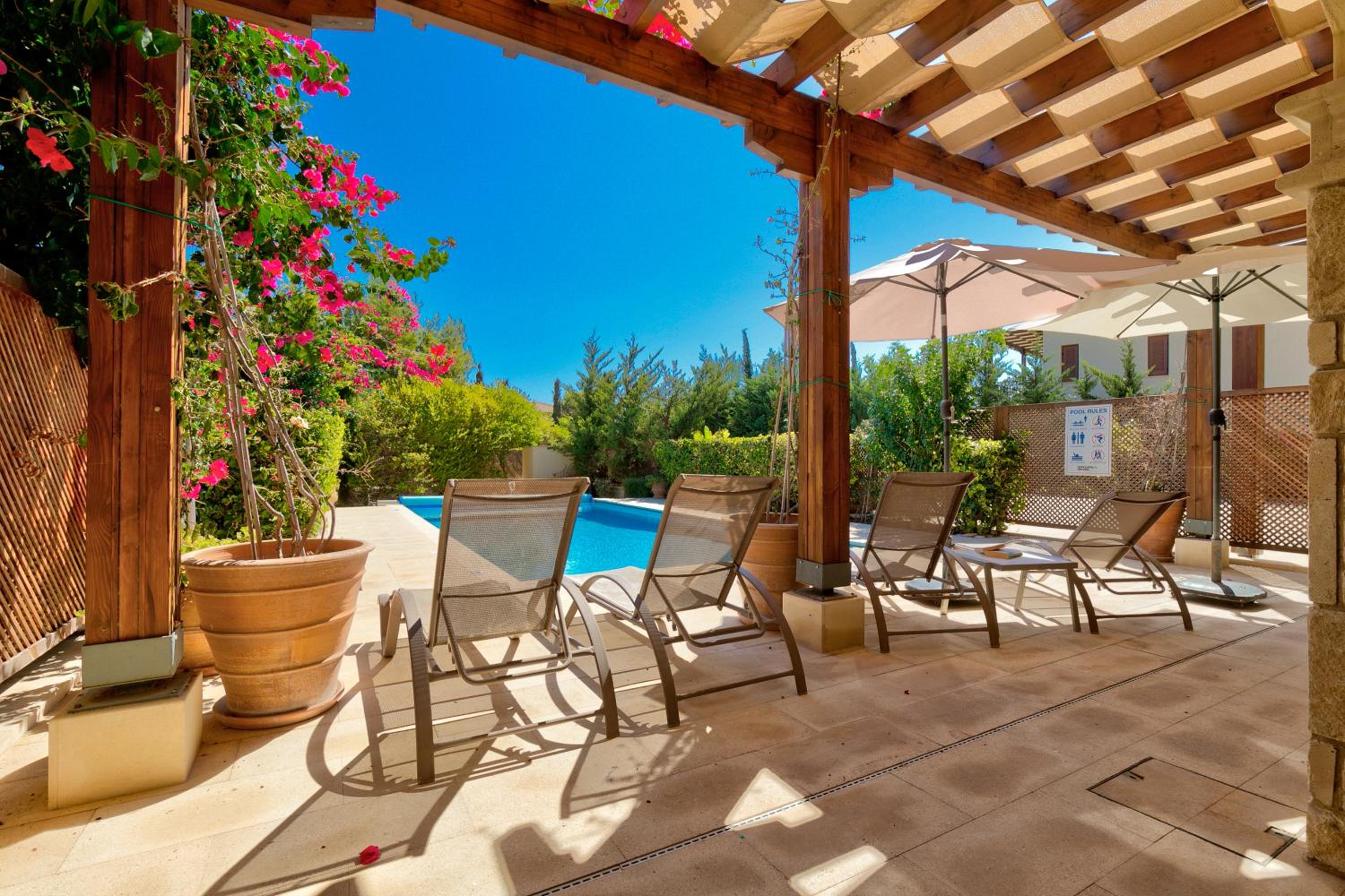 2 bedroom Apartment Eros with private pool and garden, Aphrodite Hills Resort view 5