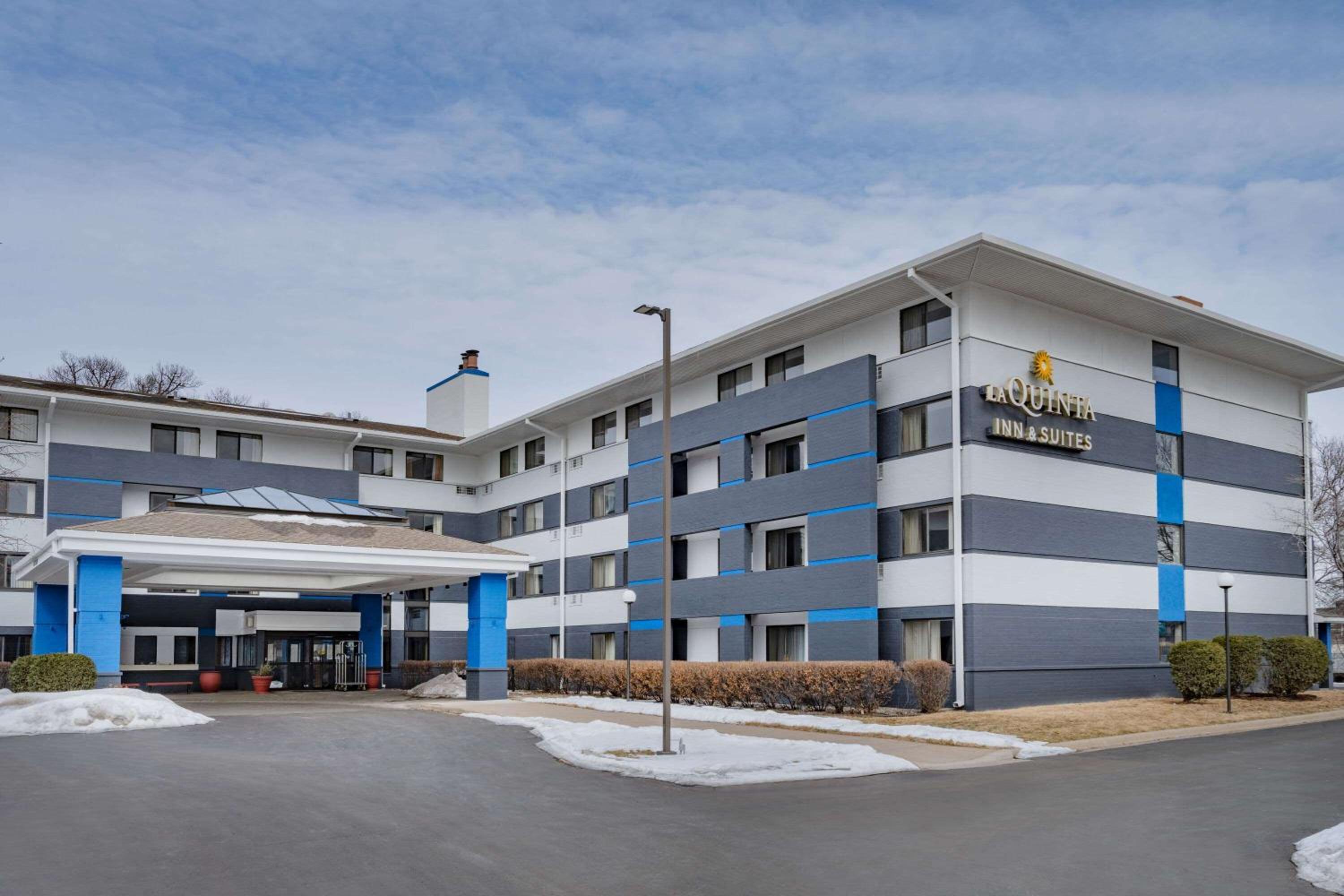 Minneapolis / St Paul Vacations - La Quinta by Wyndham Minneapolis-Minnetonka - Property Image 1