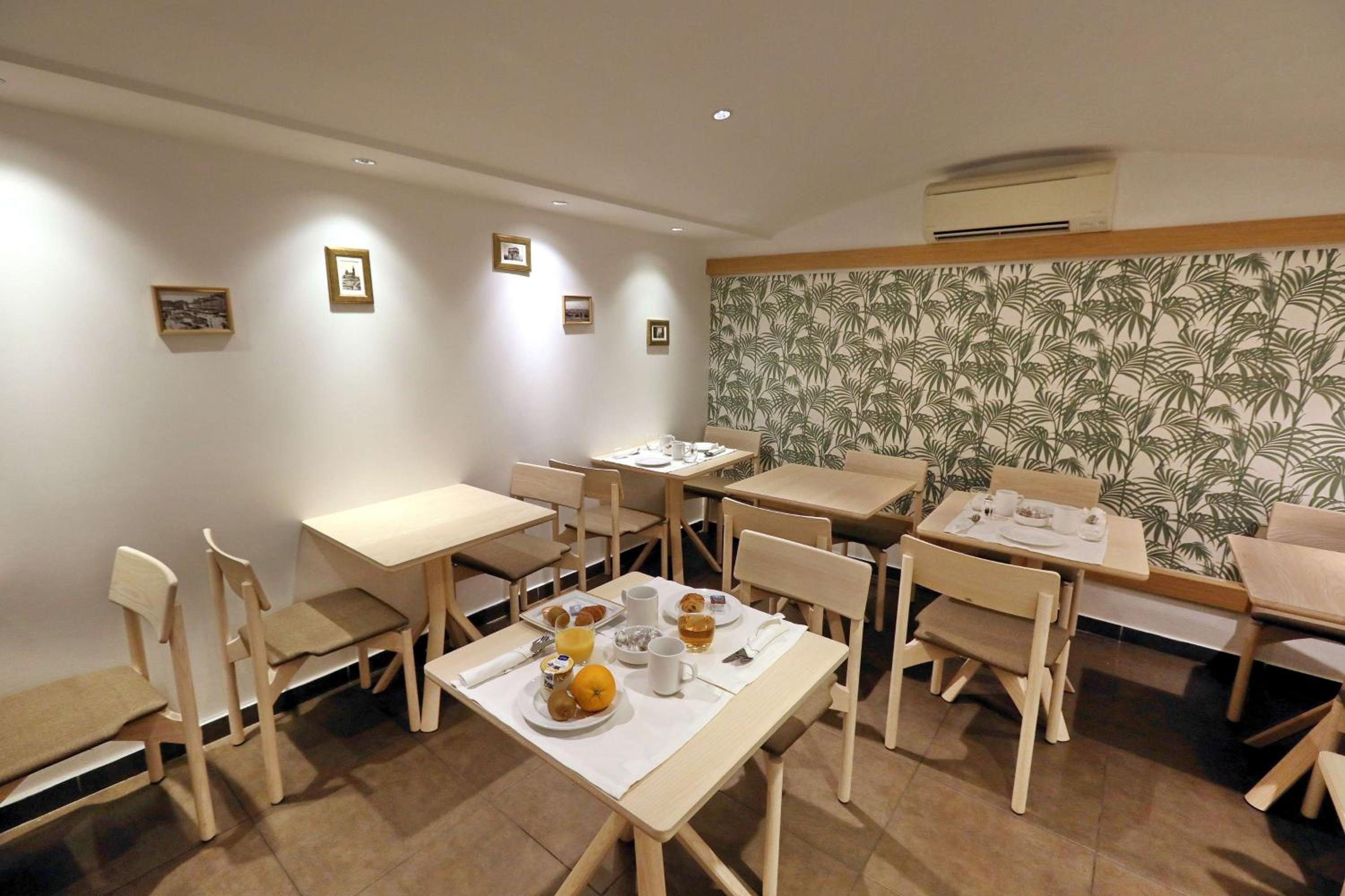 Marseille Vacations - Best Western Hotel du Mucem - Property Image 65