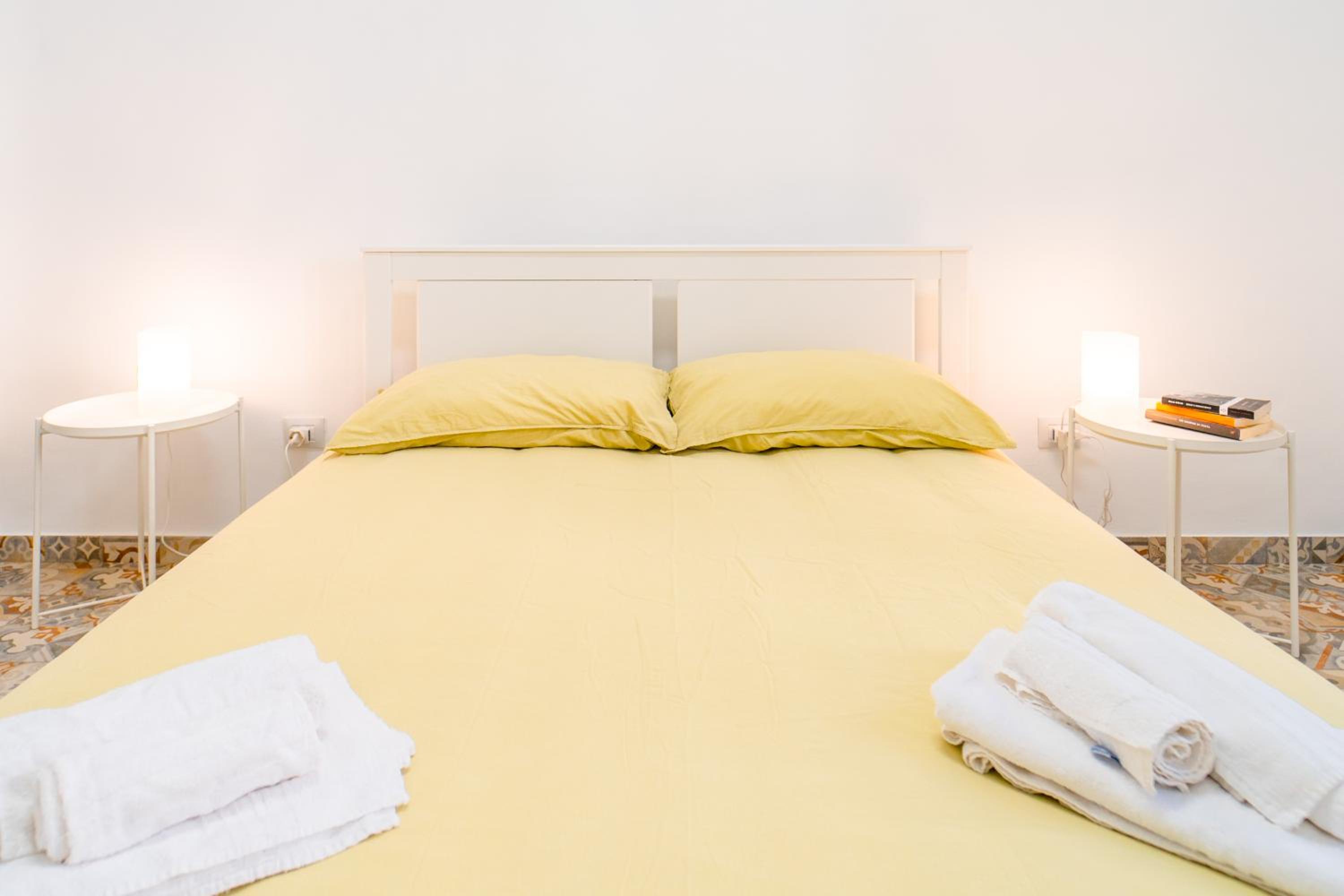 GuestHost - Via Malta Cozy Apartments near Ortigia view 2