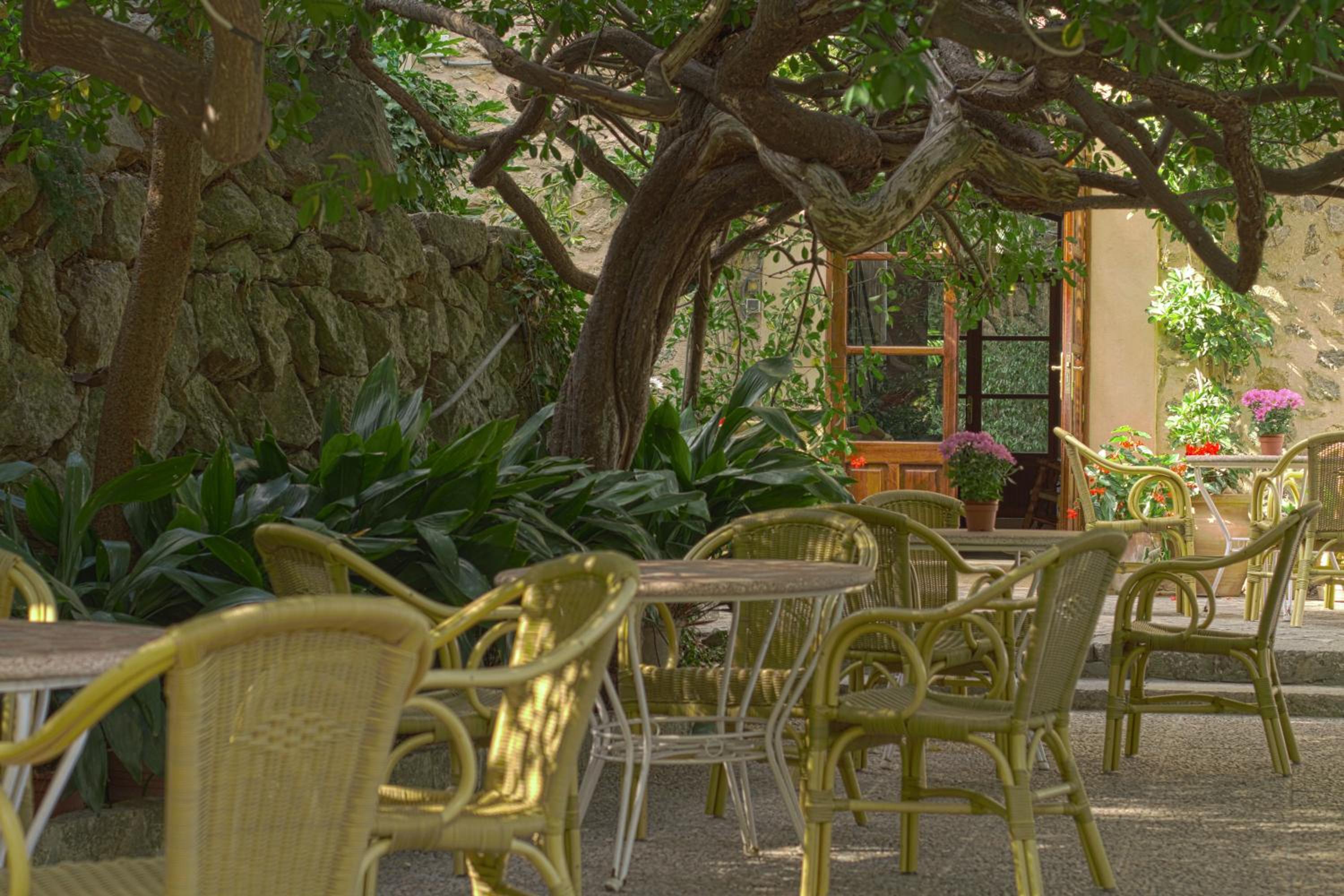 Hostal Miramar view 2