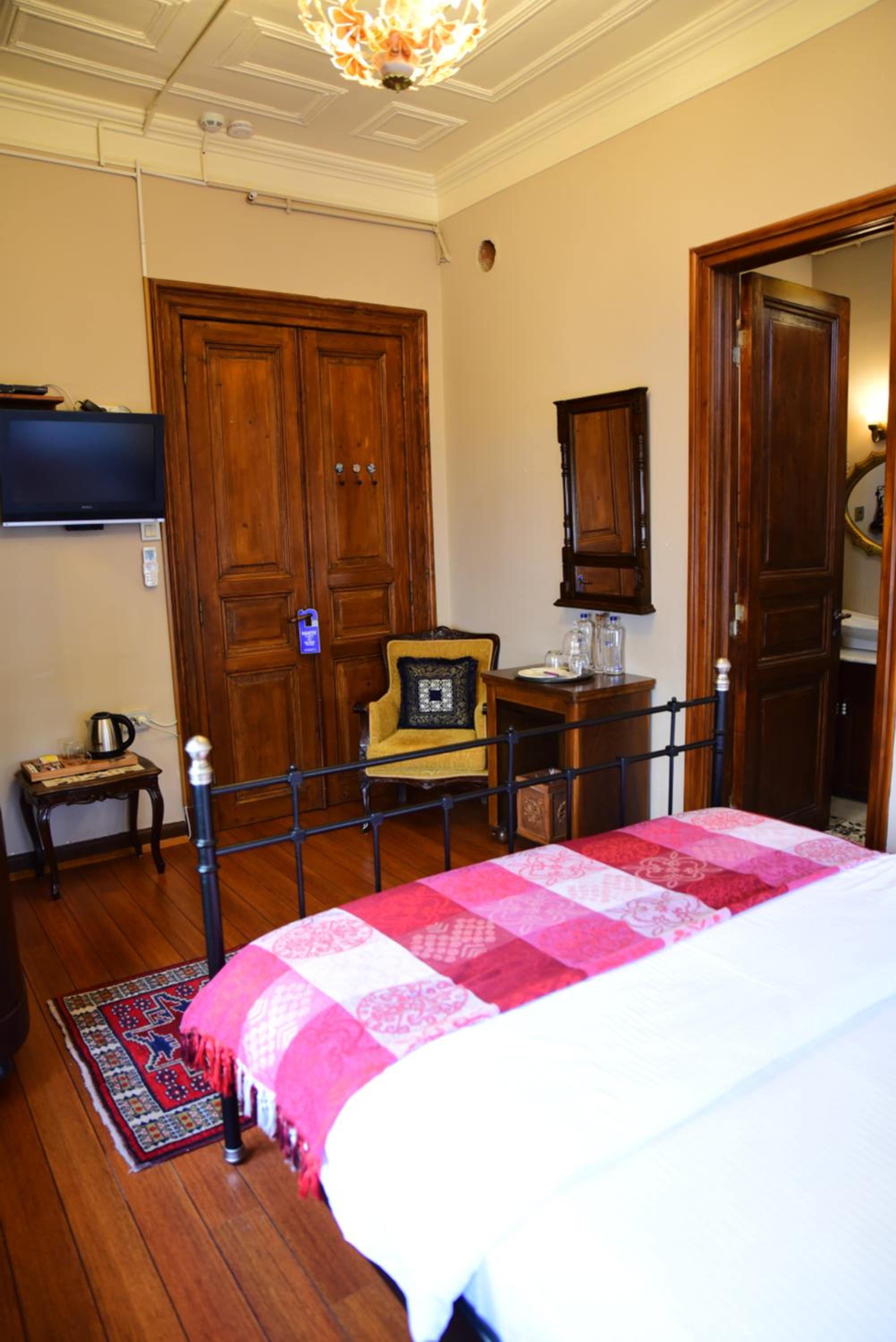Ottoman Suites by Sera House