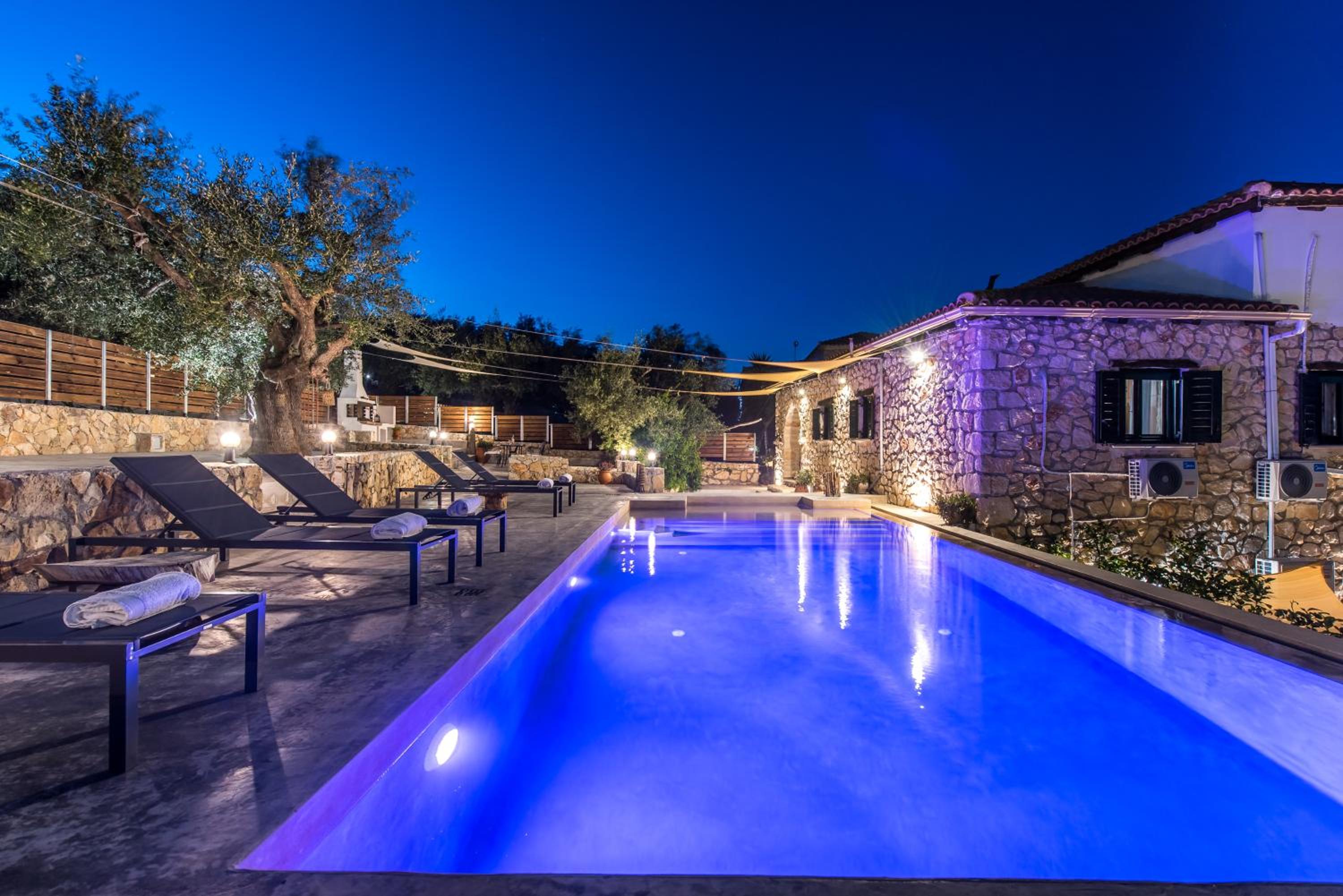 Xigia Beach Residence villas view 4