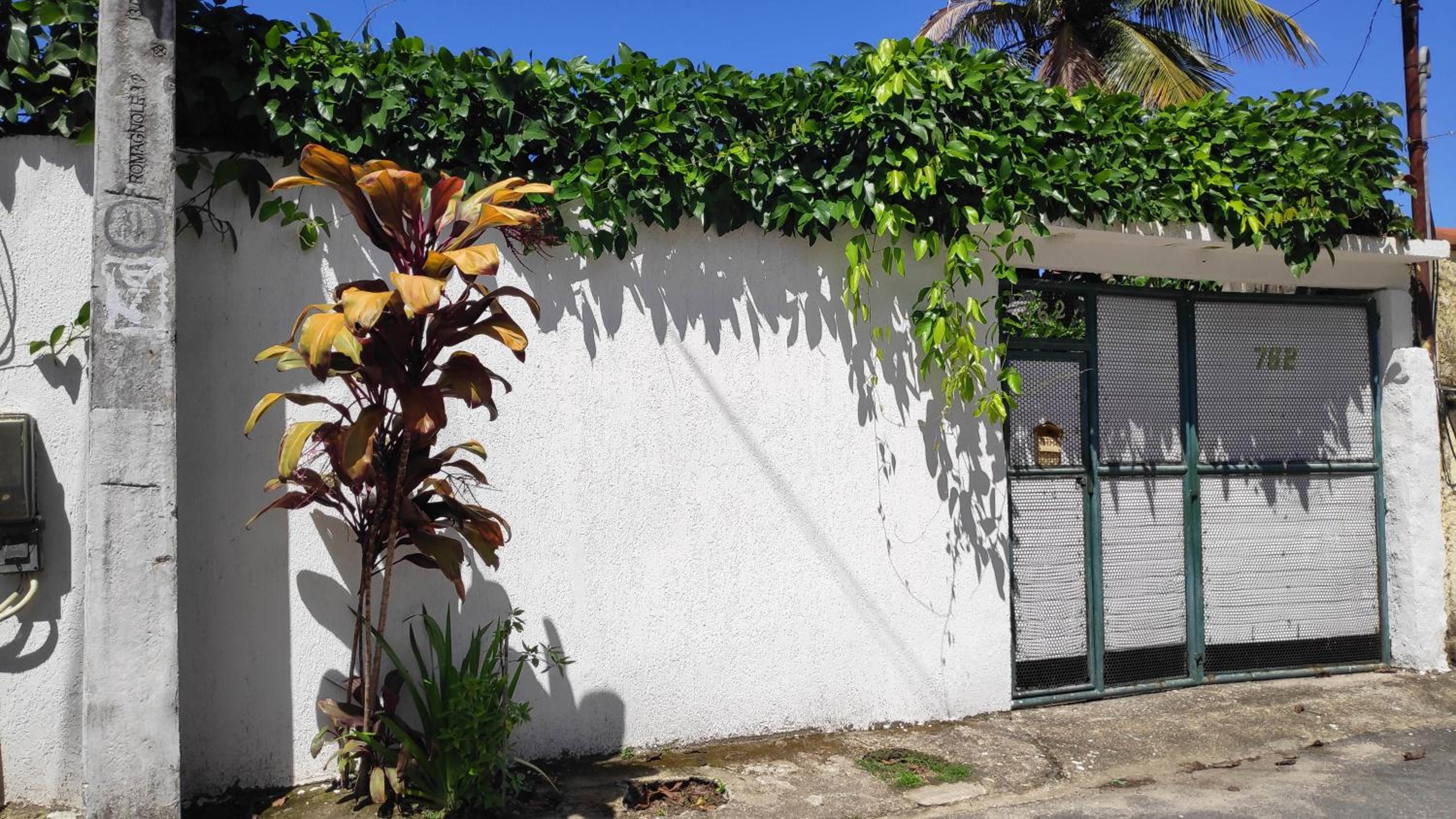 Flat com portão na Praia