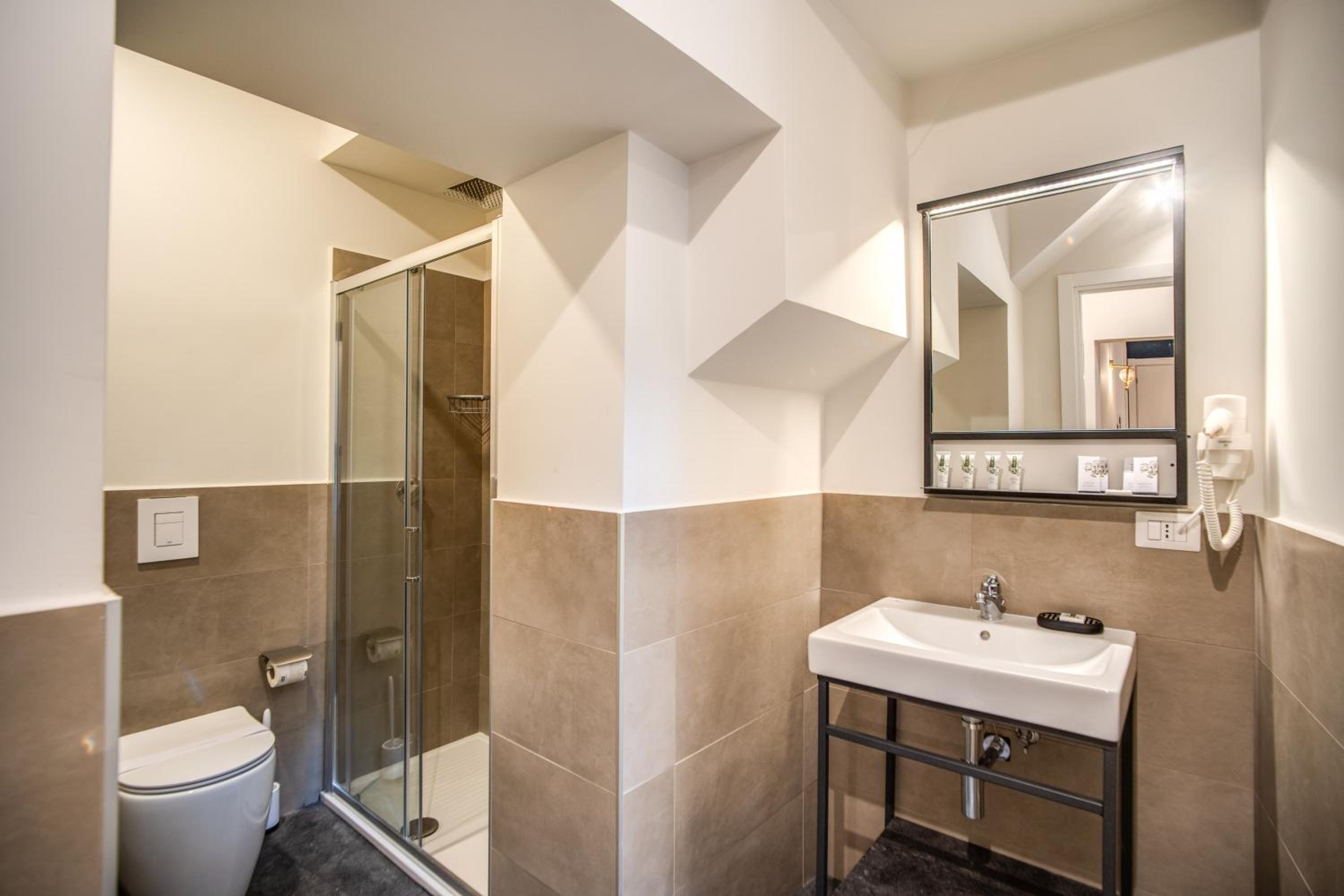 Capranica Private Suites