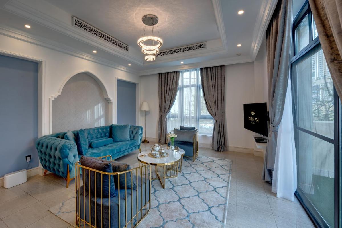 Durrani Homes - Unique Garden Apt at Souk Al Bahar besides Dubai Mall & Burjkhalifa with private jaccuzi