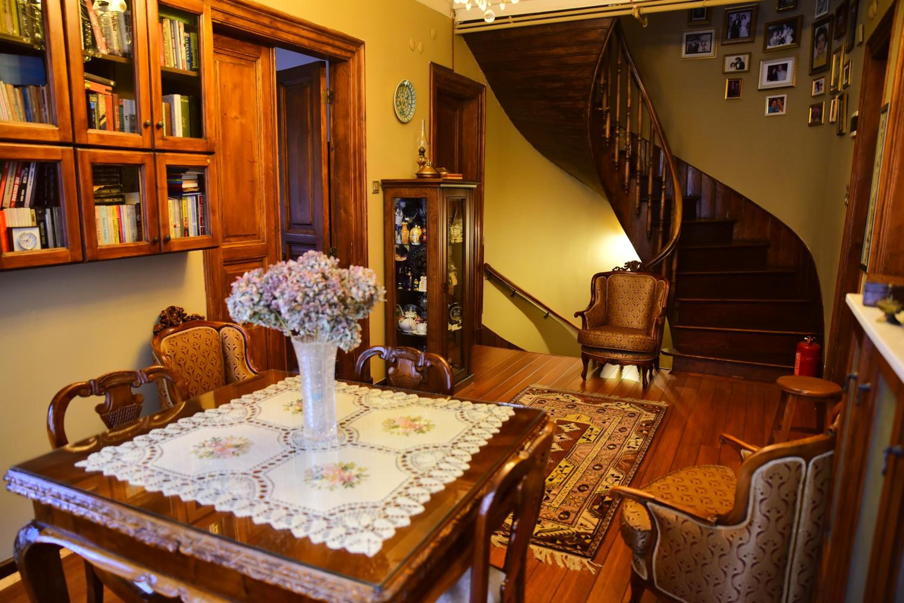 Ottoman Suites by Sera House
