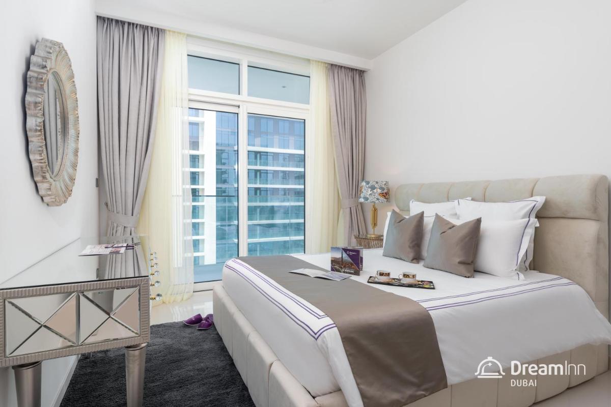 Dream Inn Apartments - Sunrise Bay Beach Front