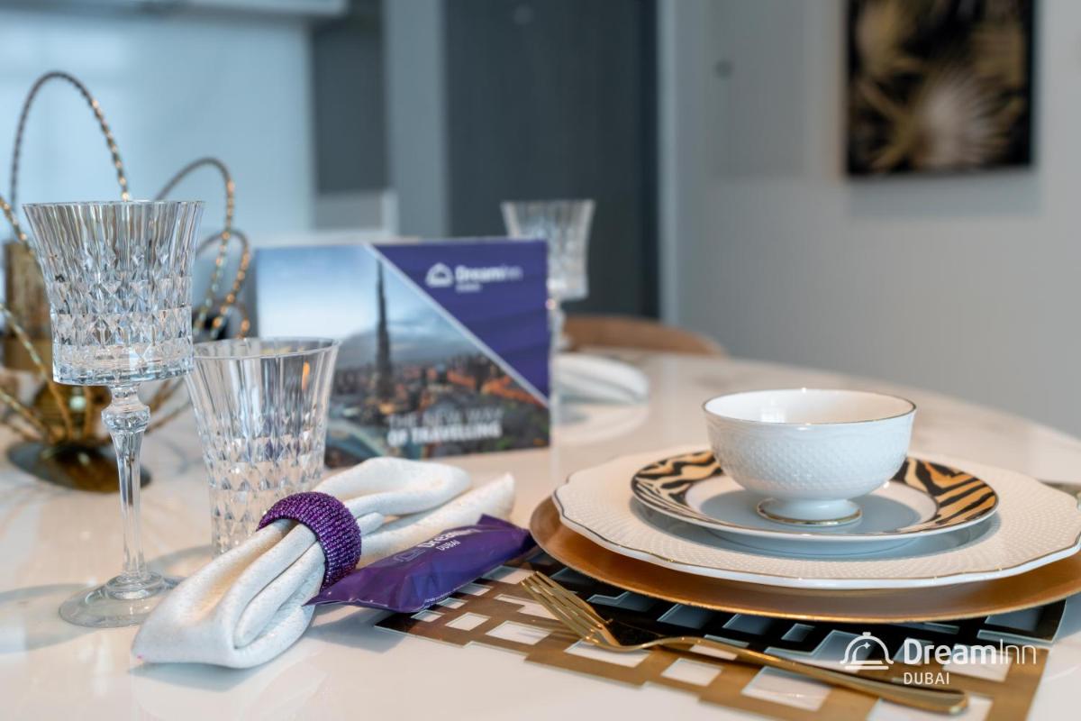 Dream Inn Apartments - Sunrise Bay Beach Front
