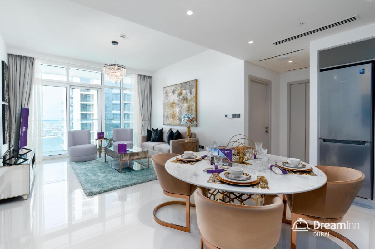 Dream Inn Apartments - Sunrise Bay Beach Front