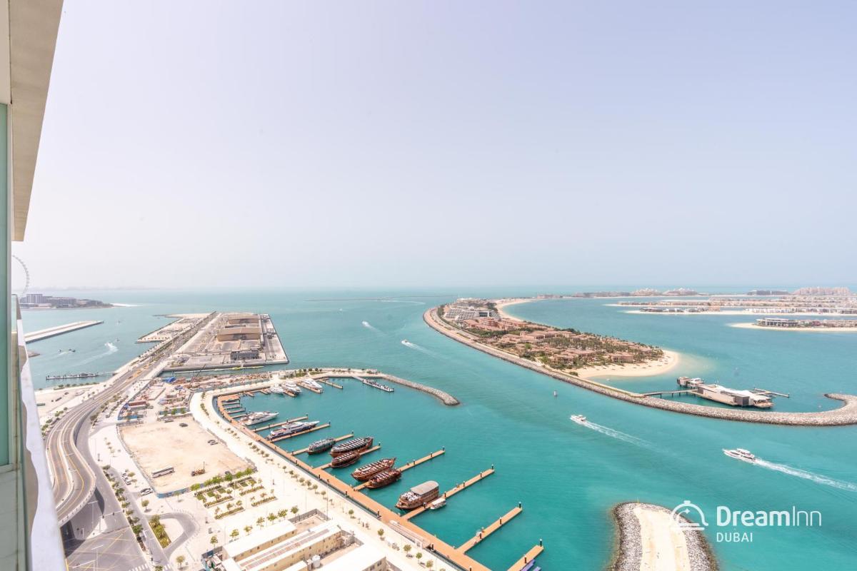 Dream Inn Apartments - Sunrise Bay Beach Front