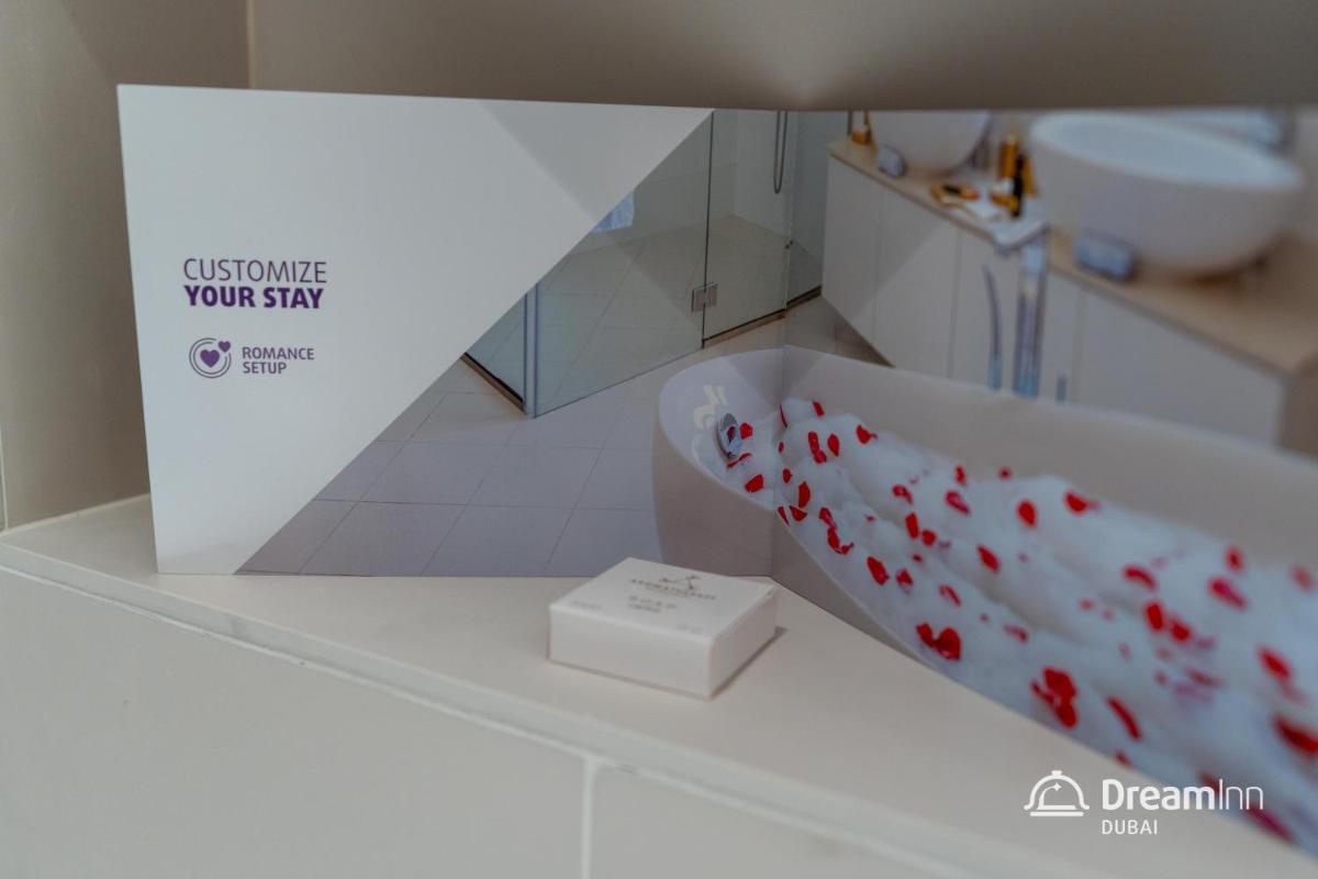 Dream Inn Apartments - Sunrise Bay Beach Front